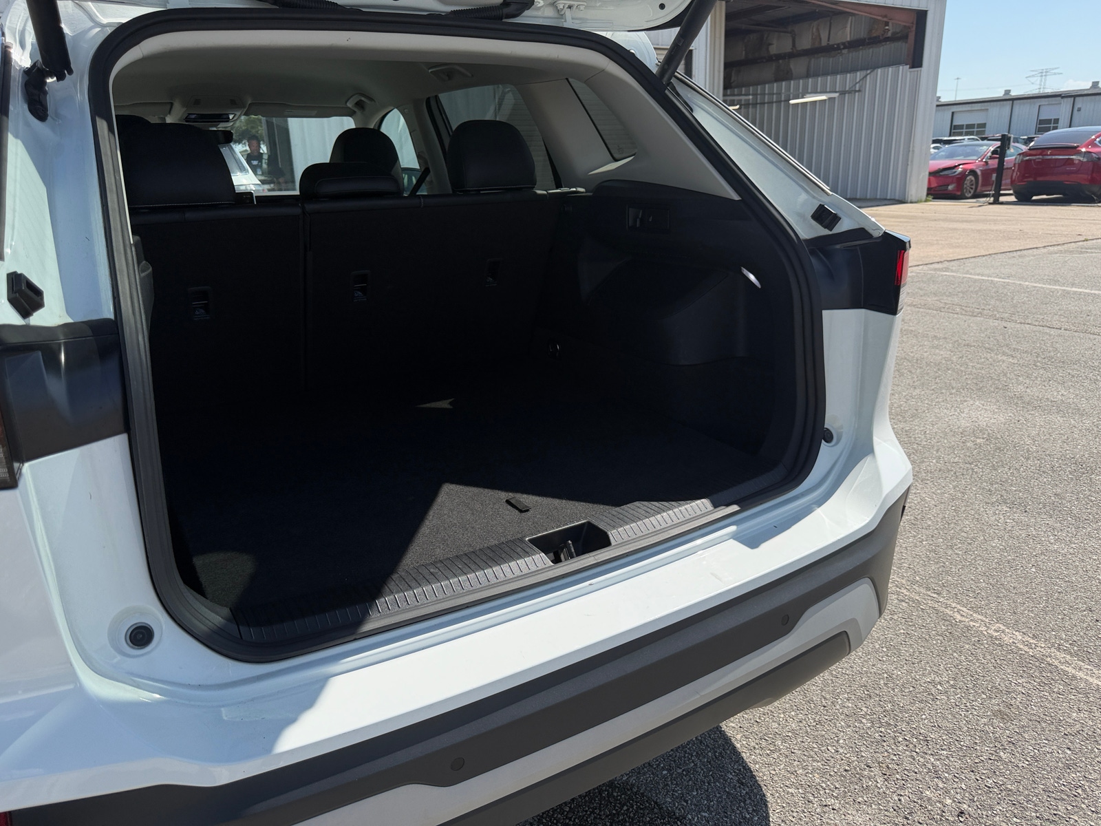 Thumbnail: 2026 Volkswagen Tiguan - 6