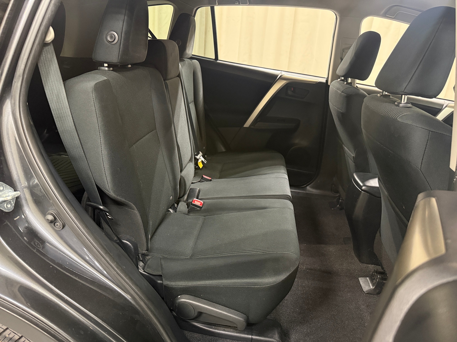 Thumbnail: 2015 Toyota RAV4 - 6