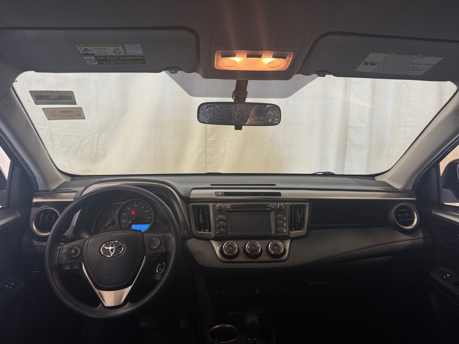 Thumbnail: 2015 Toyota RAV4 - 3