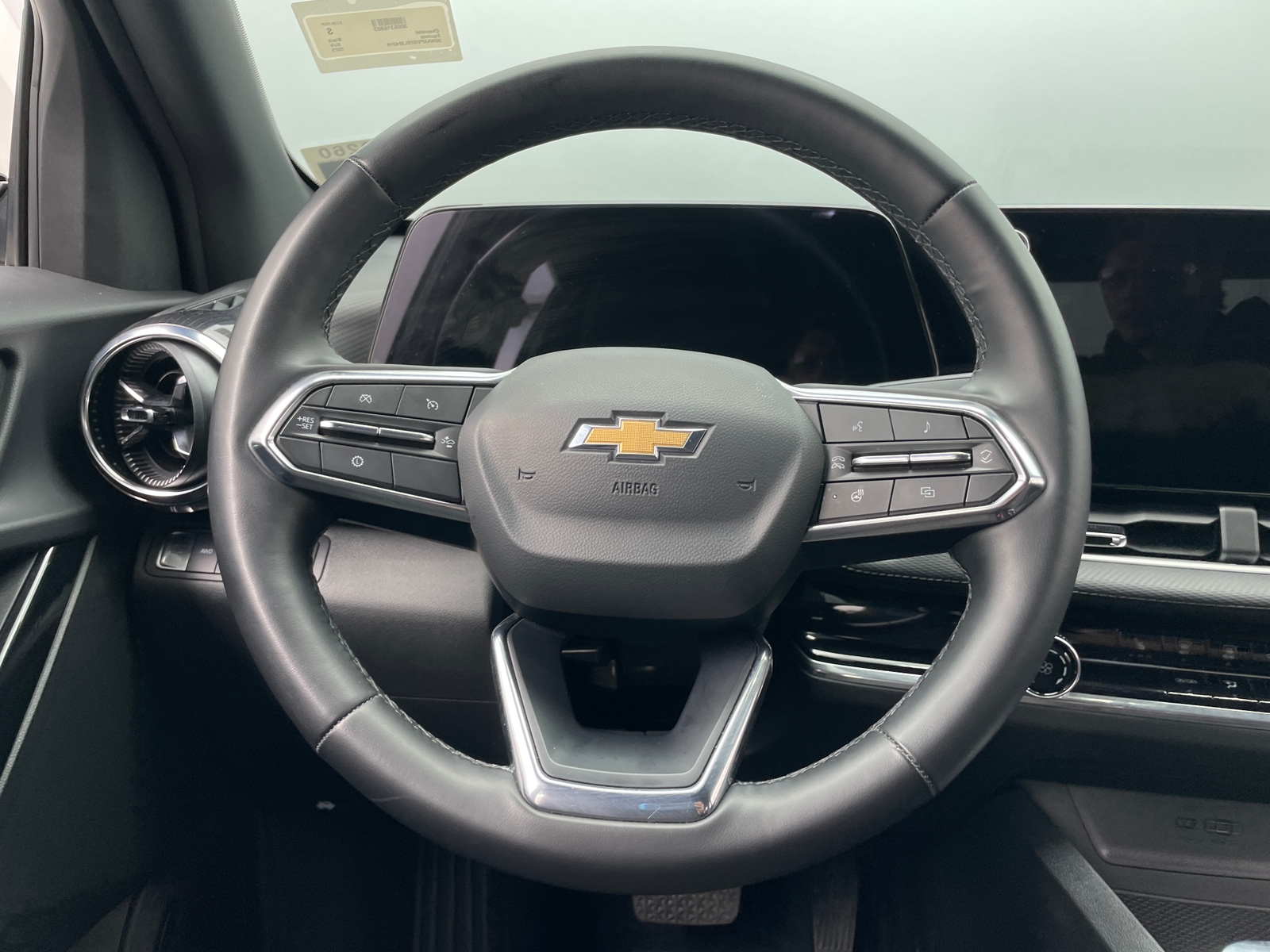 Thumbnail: 2025 Chevrolet Equinox - 5
