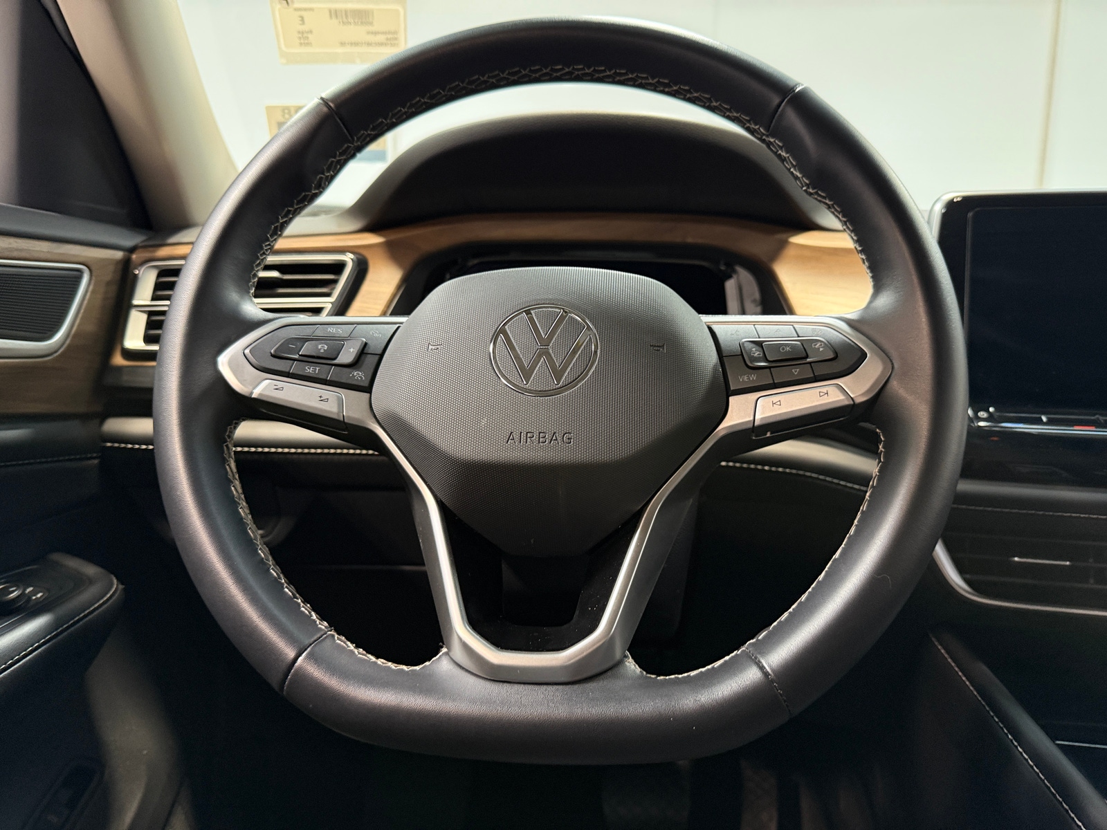 Thumbnail: 2026 Volkswagen Atlas - 4