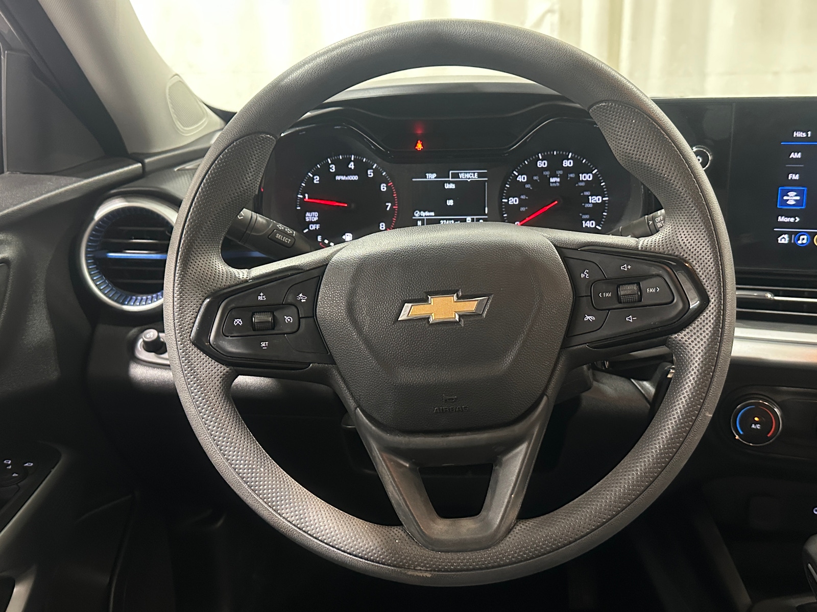 Thumbnail: 2025 Chevrolet Trax - 5