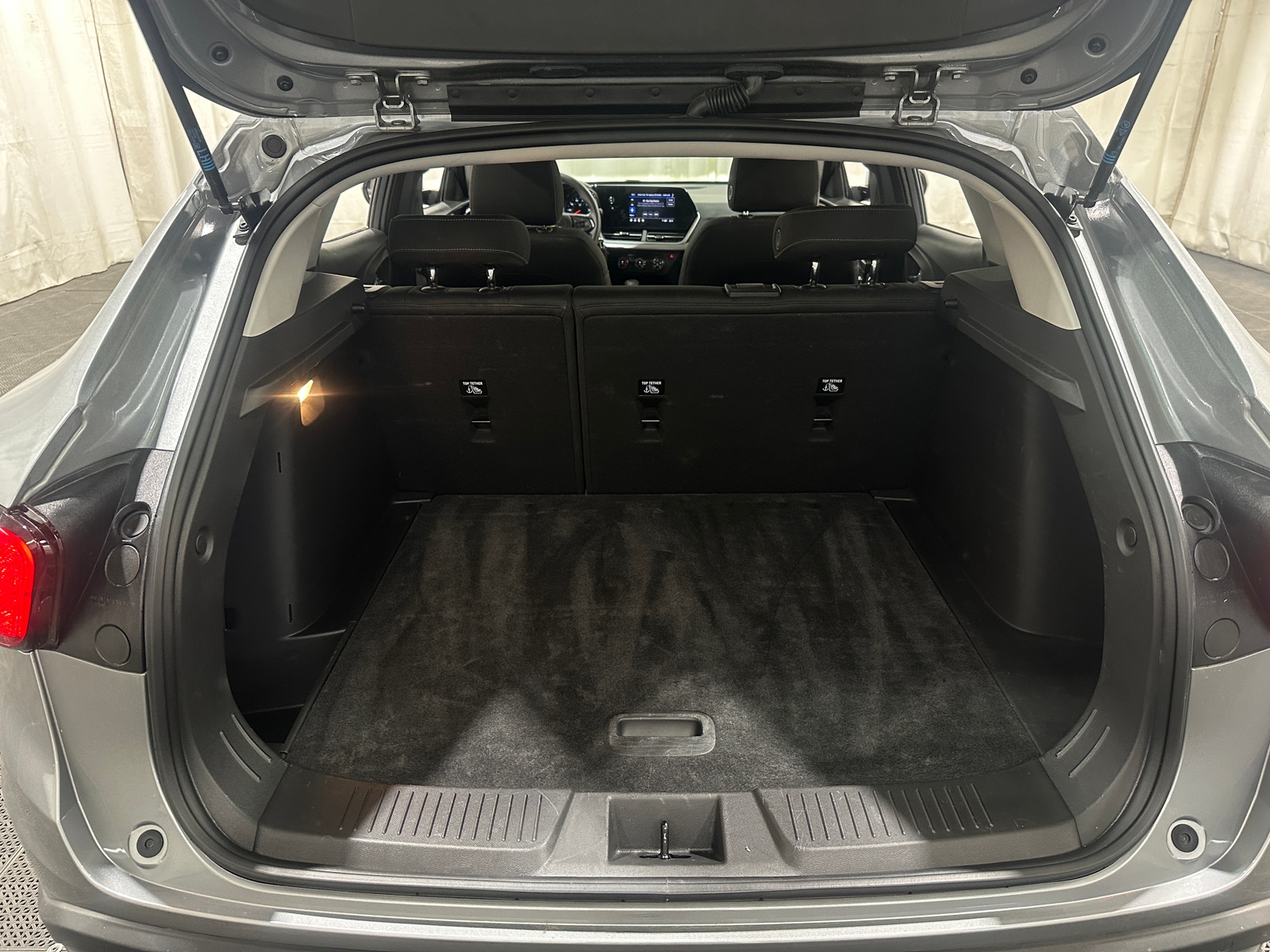 Thumbnail: 2025 Chevrolet Trax - 7