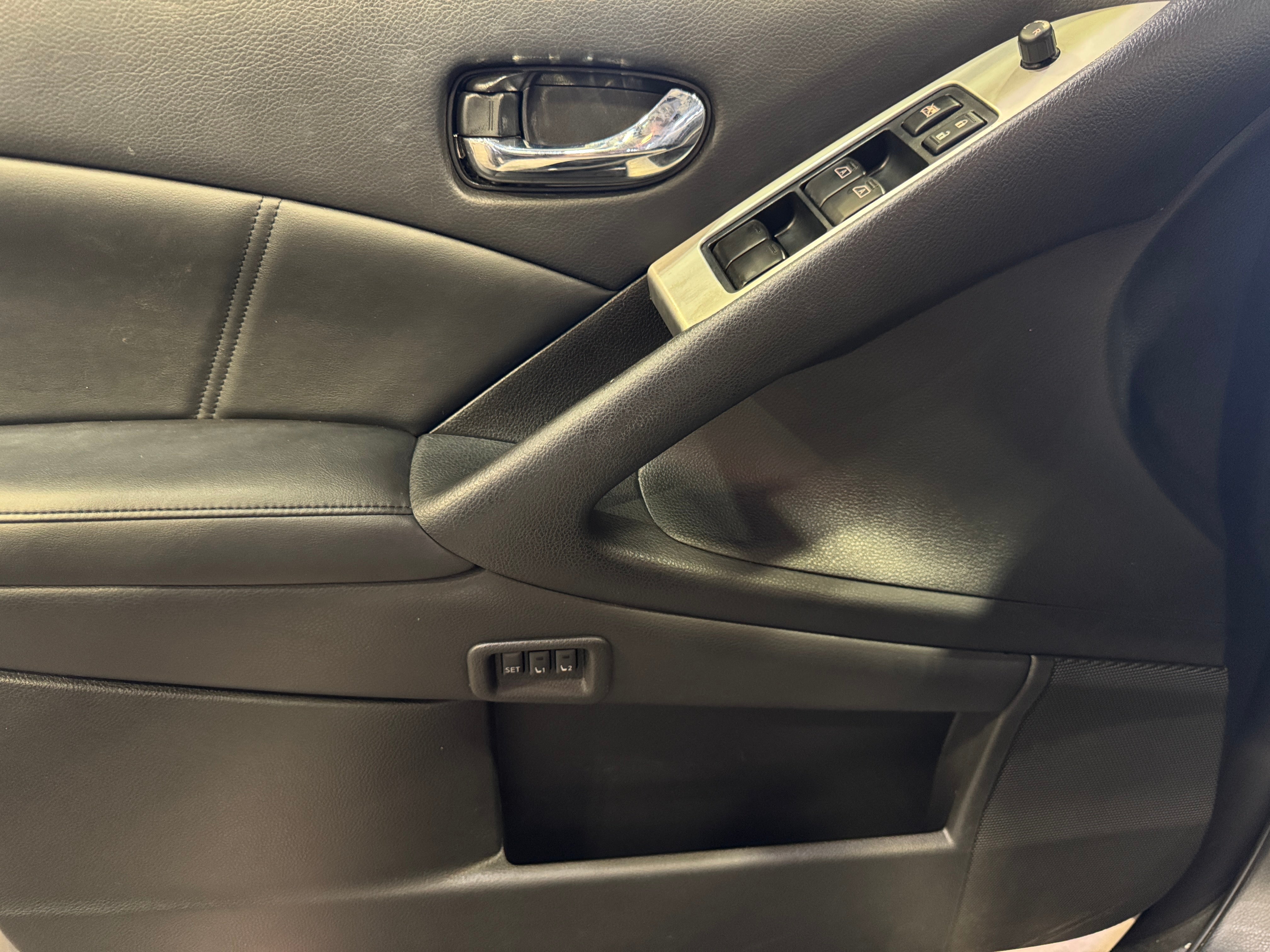 Used 2014 Nissan Murano SL with VIN JN8AZ1MW8EW510913 for sale in Pewaukee, WI