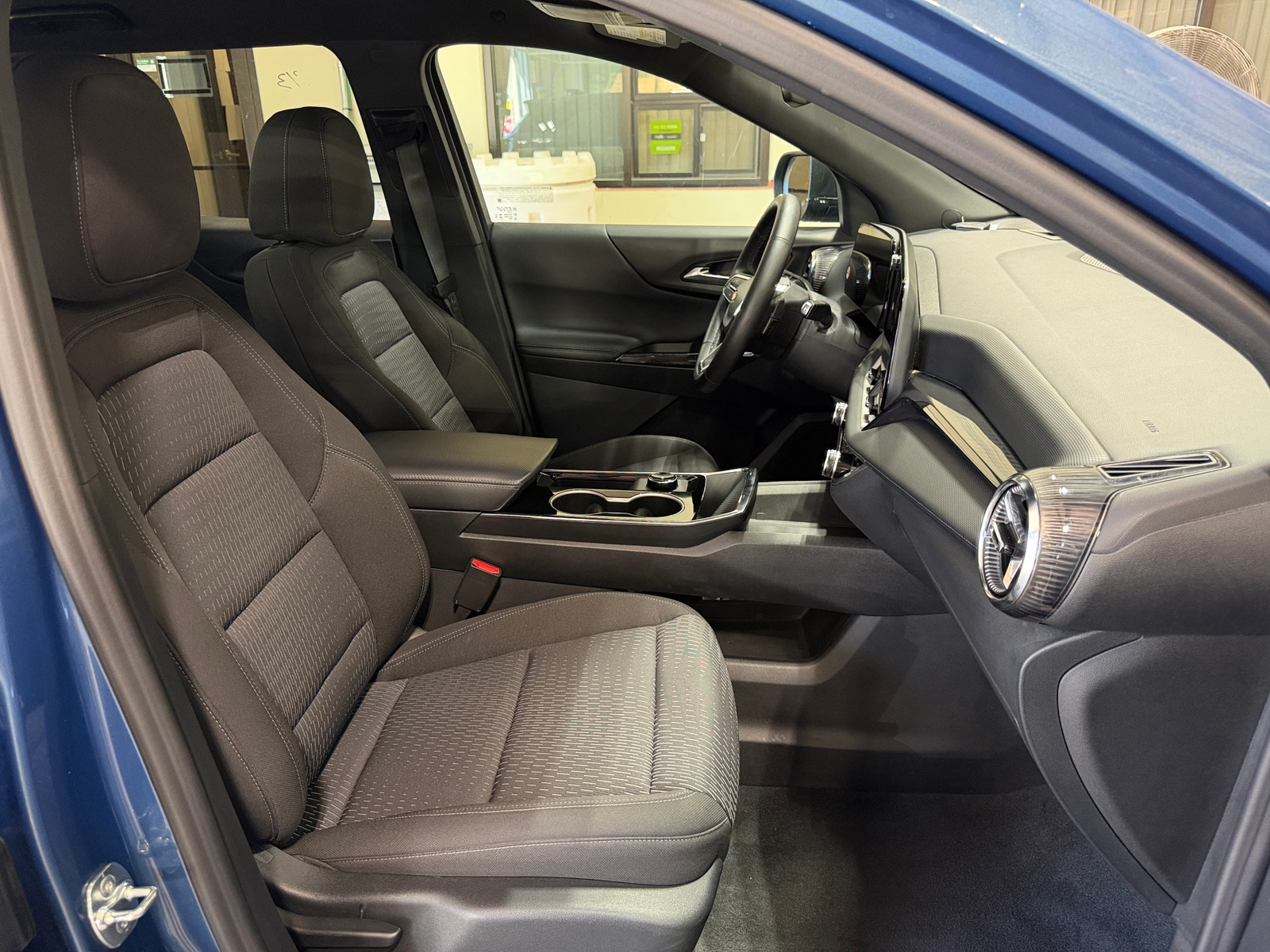 Thumbnail: 2026 Chevrolet Equinox - 2