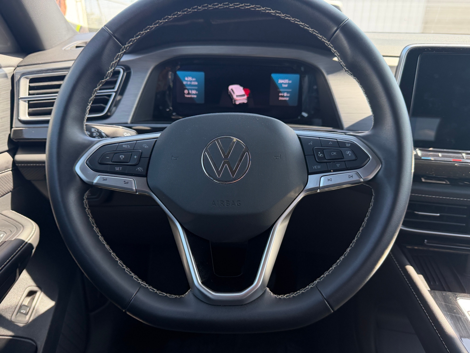 Thumbnail: 2026 Volkswagen Atlas - 4