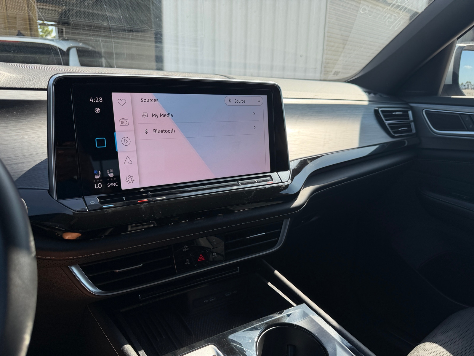 Thumbnail: 2026 Volkswagen Atlas - 3