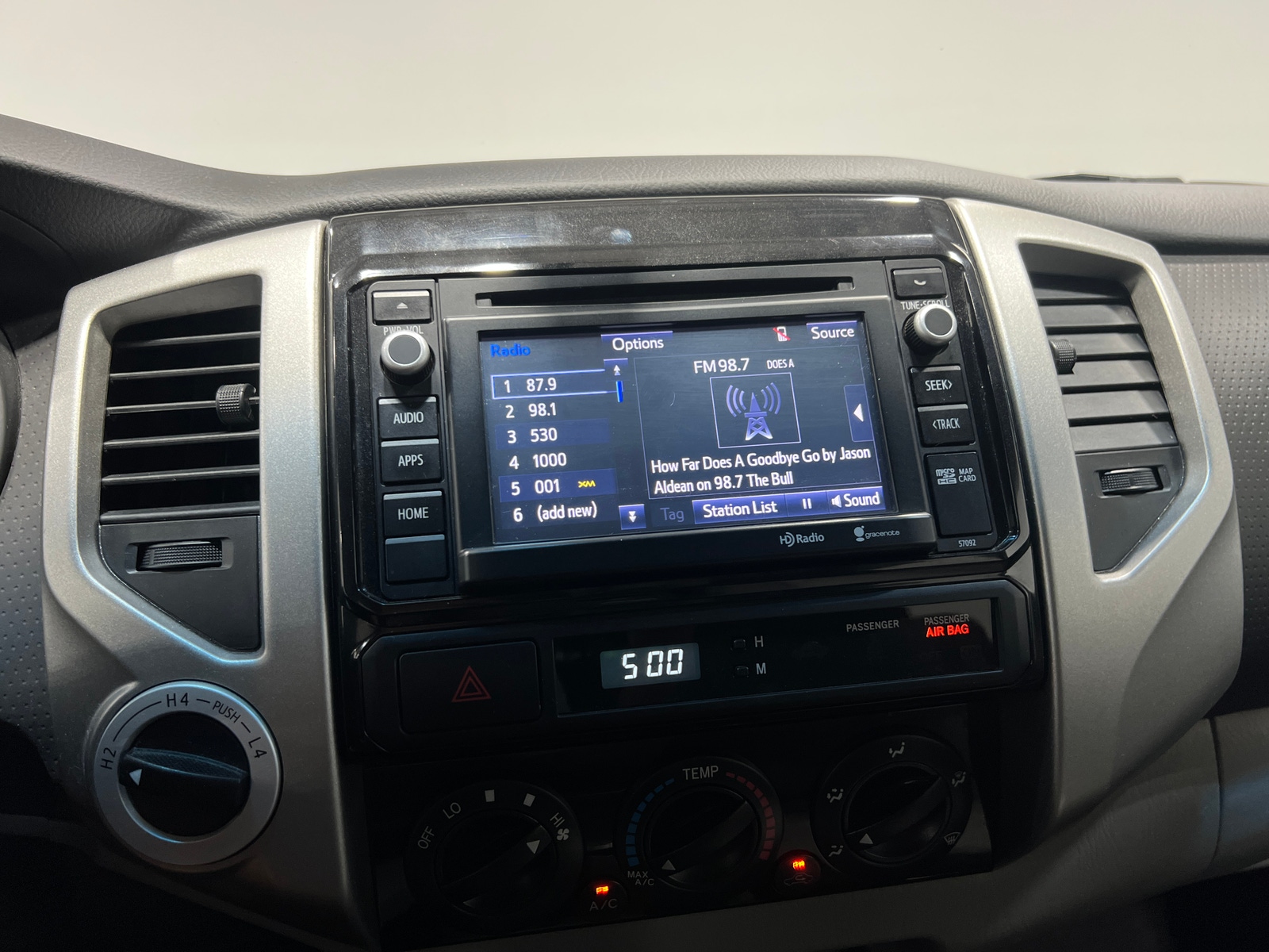 Thumbnail: 2014 Toyota Tacoma - 4