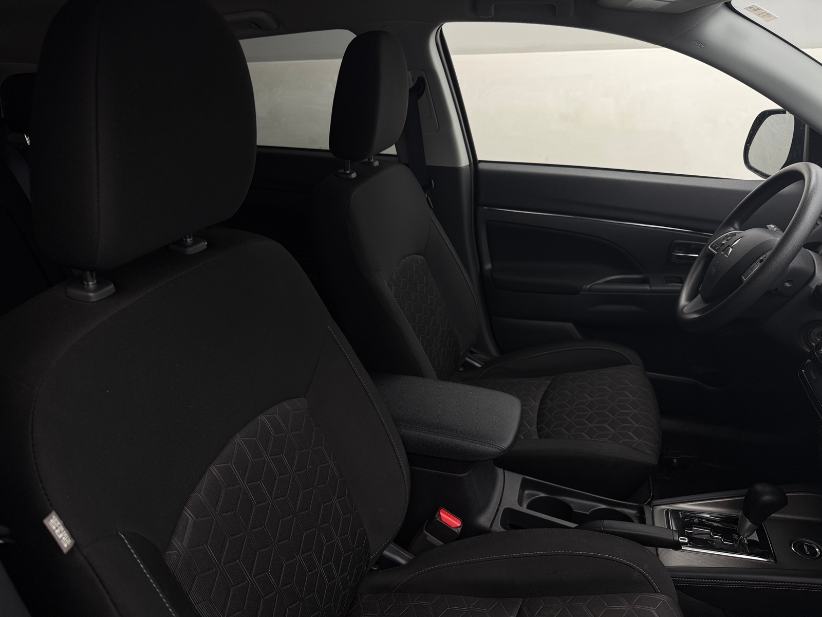 Thumbnail: 2026 Mitsubishi Outlander Sport - 2