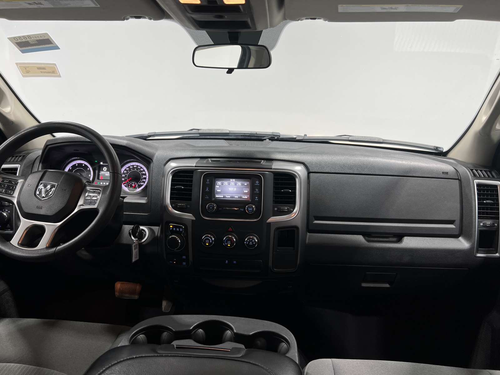 Thumbnail: 2024 RAM 1500 Classic - 3