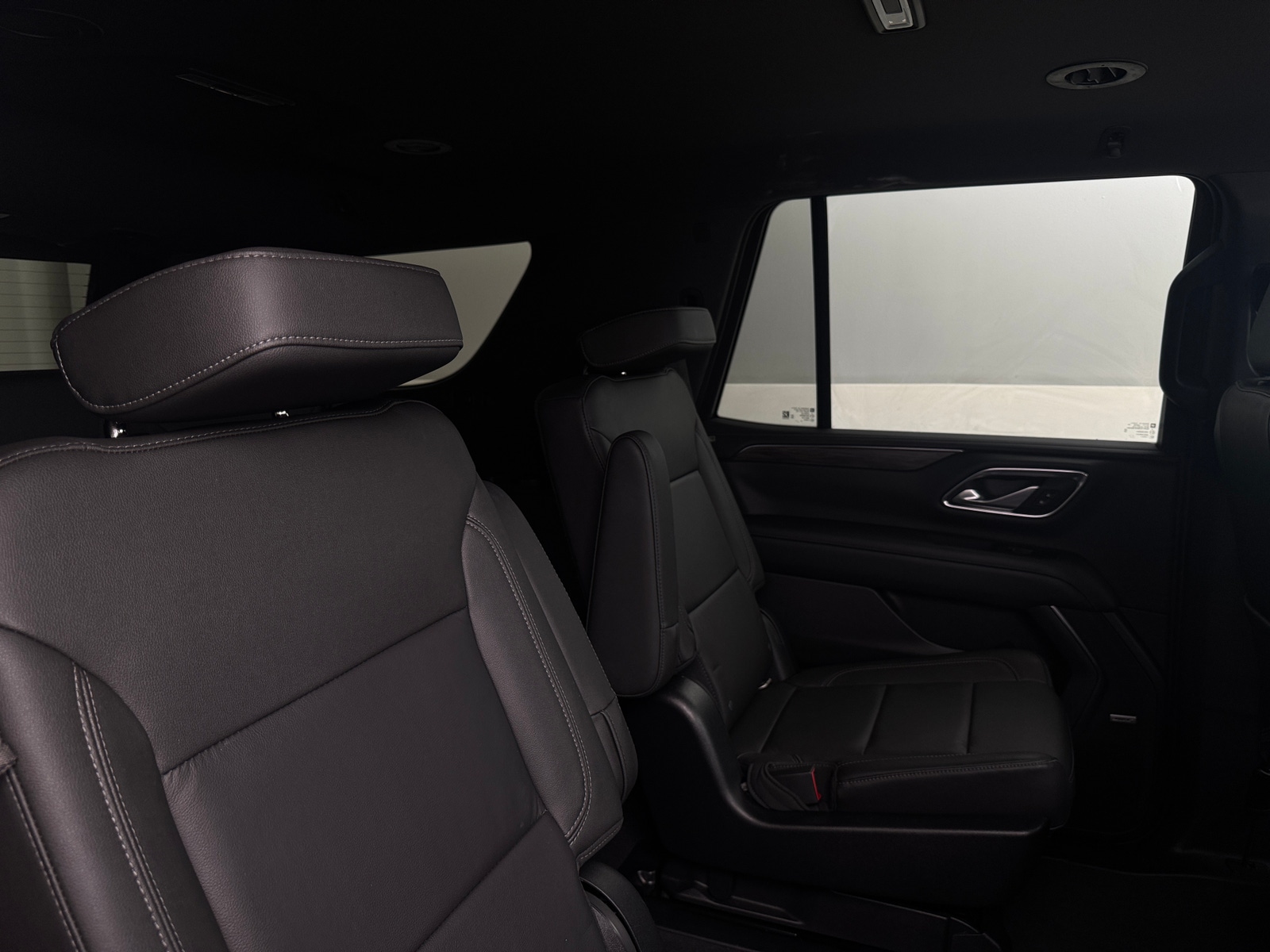 Thumbnail: 2022 Chevrolet Tahoe - 5