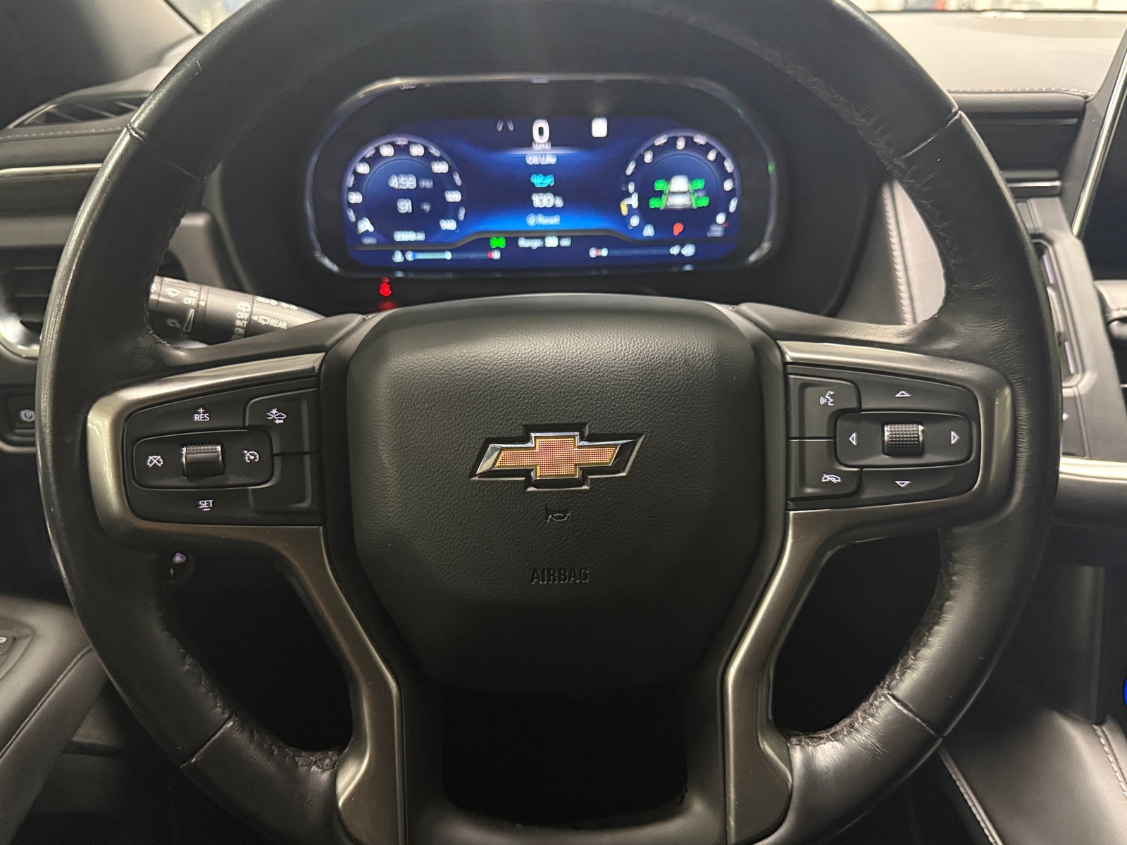 Thumbnail: 2022 Chevrolet Tahoe - 4