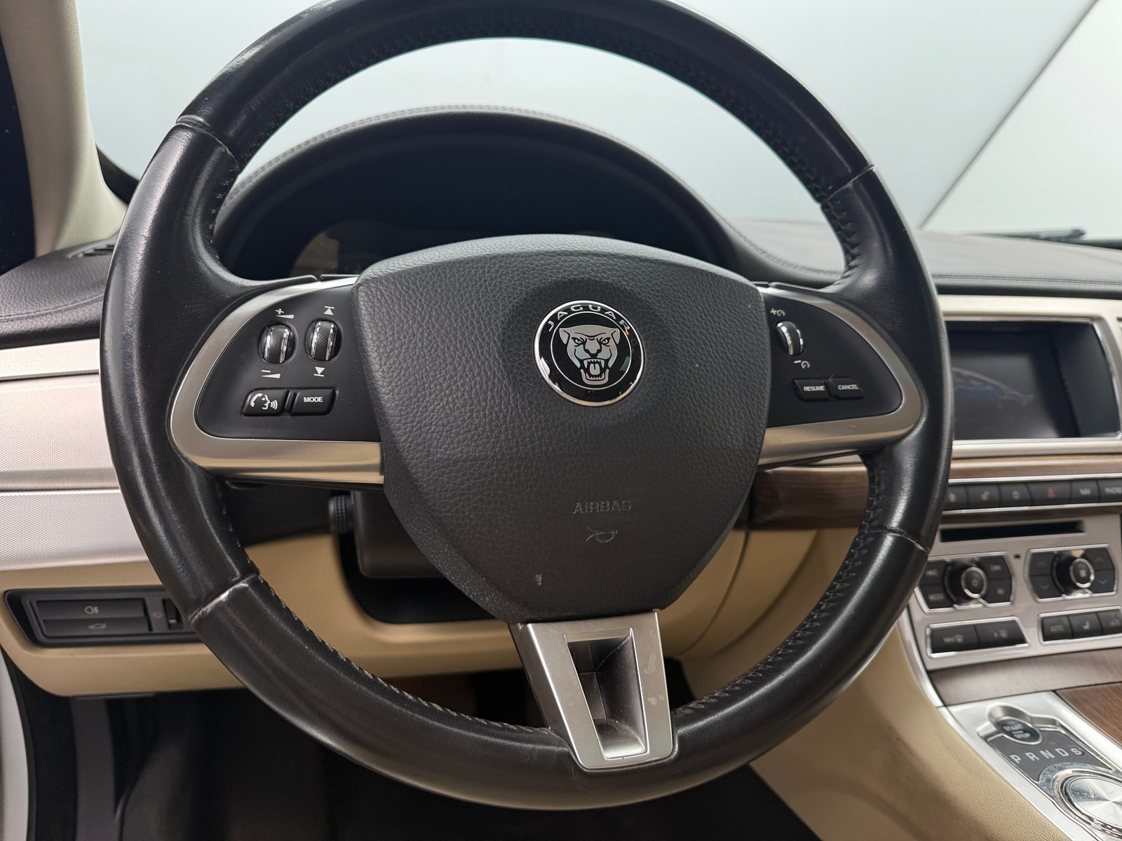Thumbnail: 2015 Jaguar XF - 4