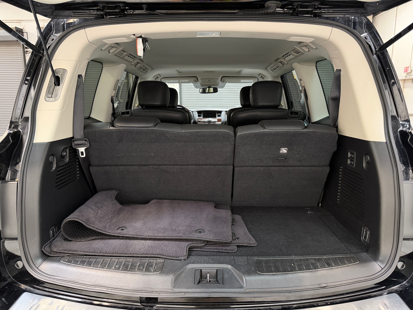 Thumbnail: 2019 INFINITI QX80 - 6