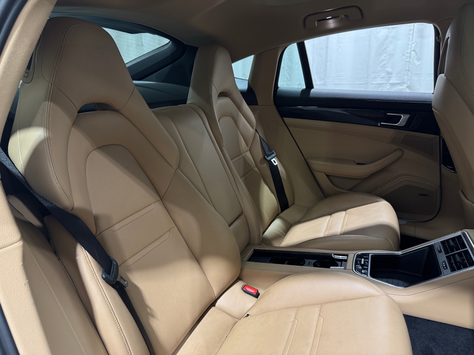 Thumbnail: 2020 Porsche Panamera - 5