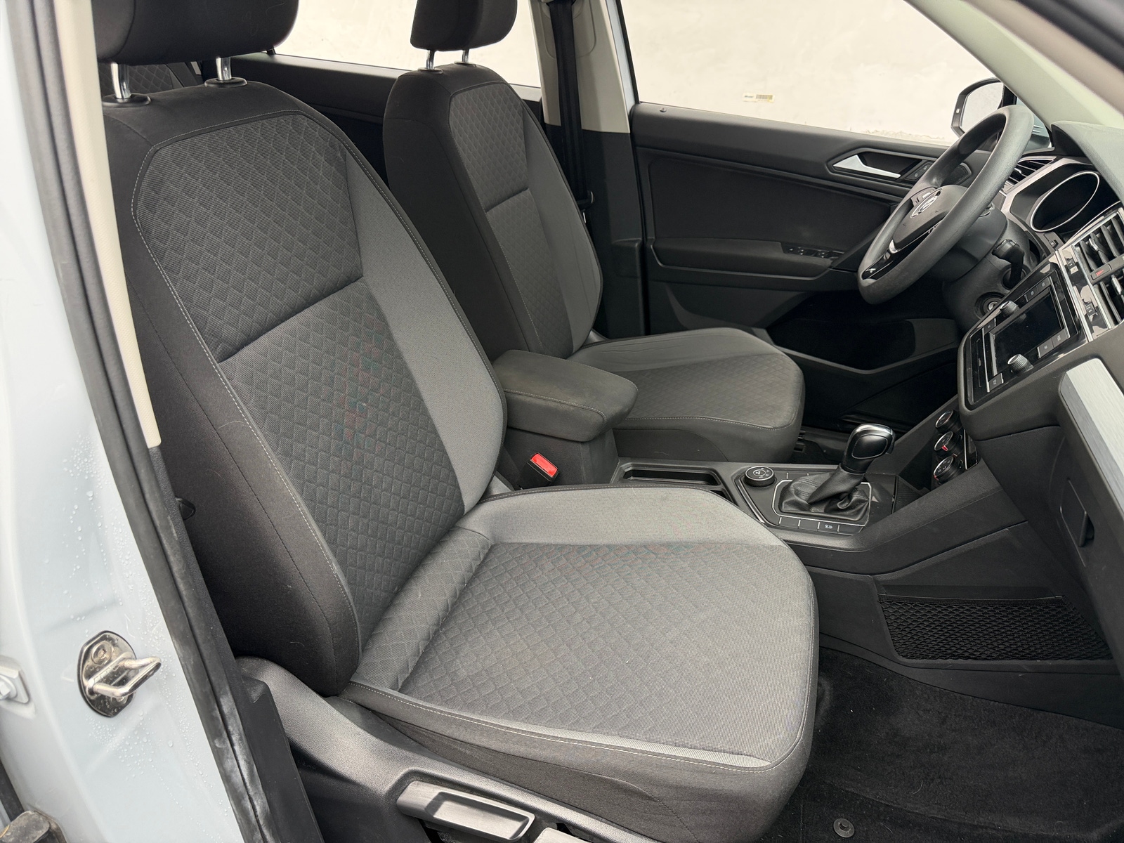 Thumbnail: 2019 Volkswagen Tiguan - 2