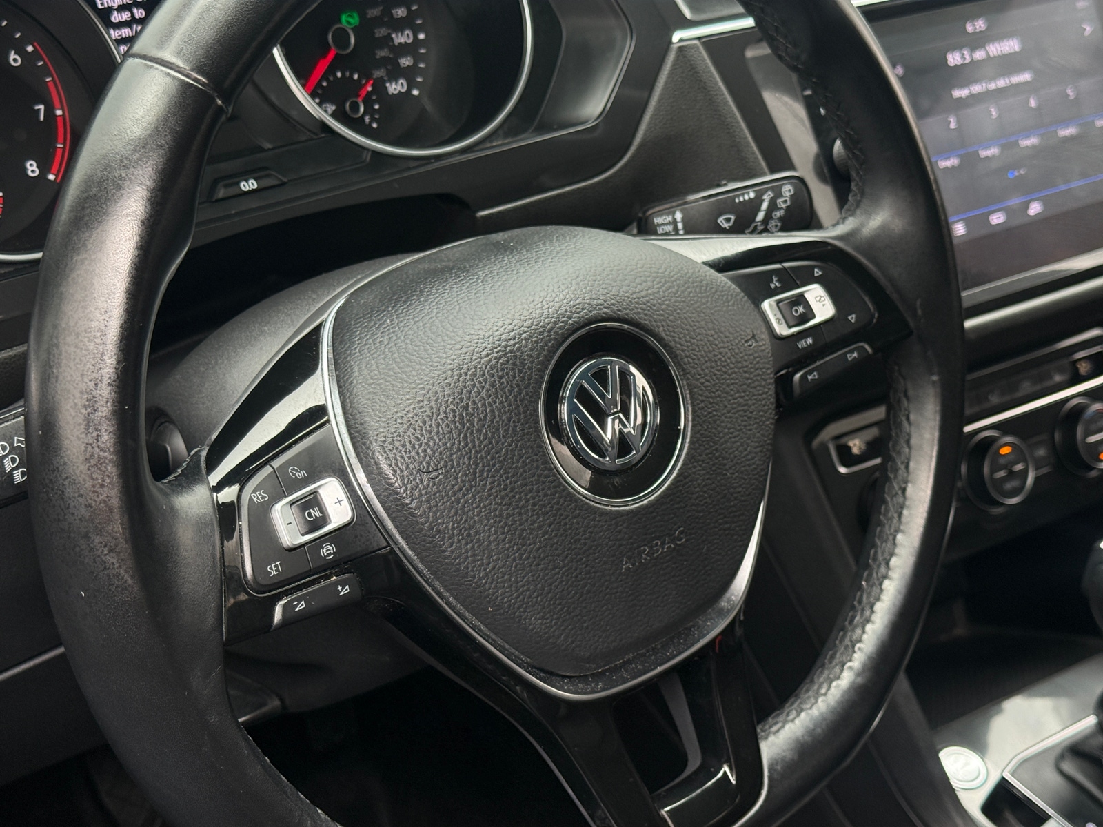 Thumbnail: 2019 Volkswagen Tiguan - 5