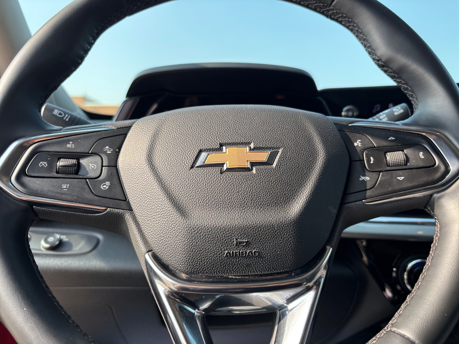 Thumbnail: 2025 Chevrolet Trax - 5