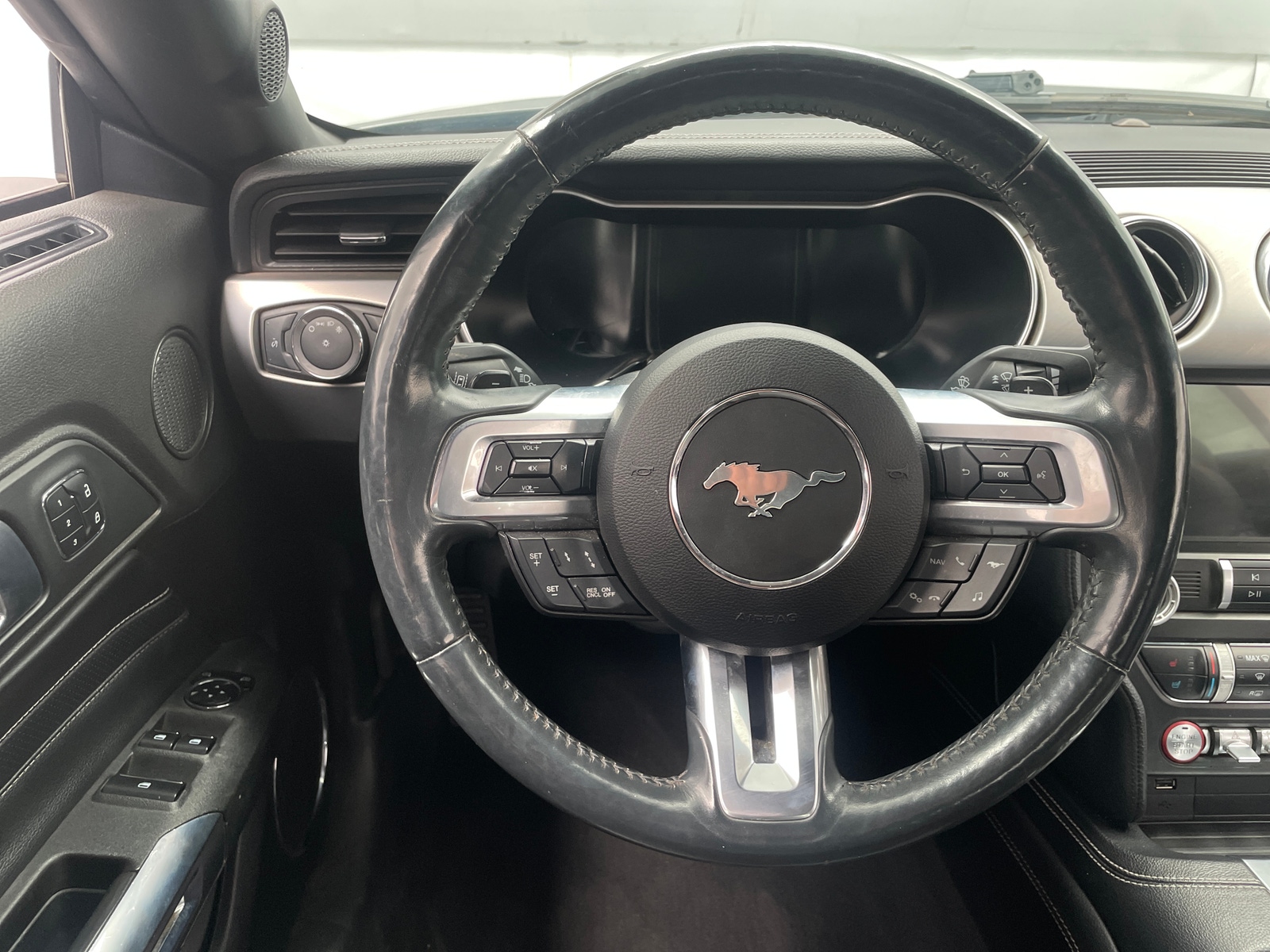 Thumbnail: 2023 Ford Mustang - 4