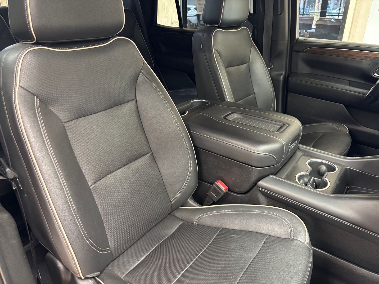Thumbnail: 2023 Chevrolet Tahoe - 2