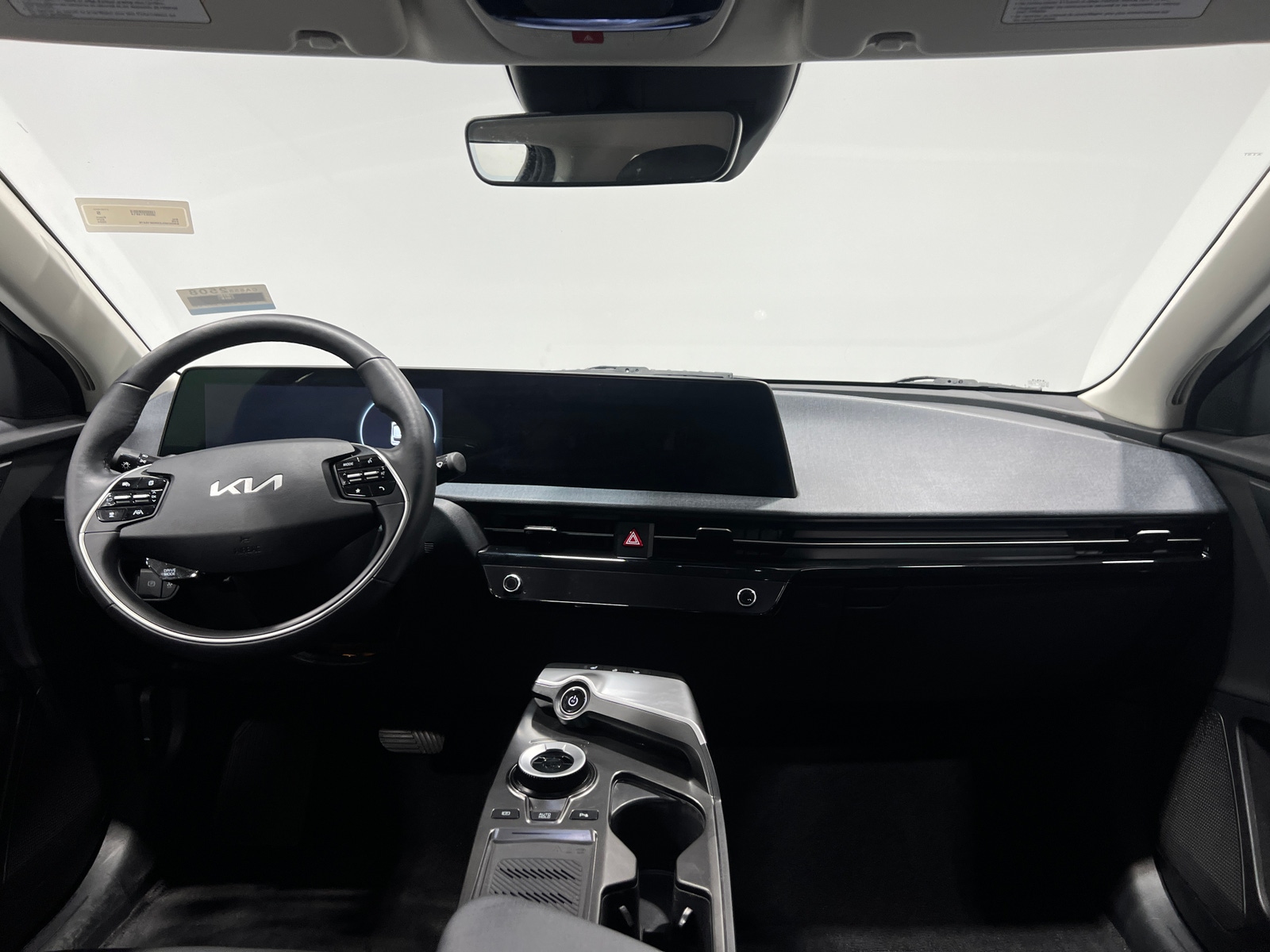 Thumbnail: 2024 Kia EV6 - 2