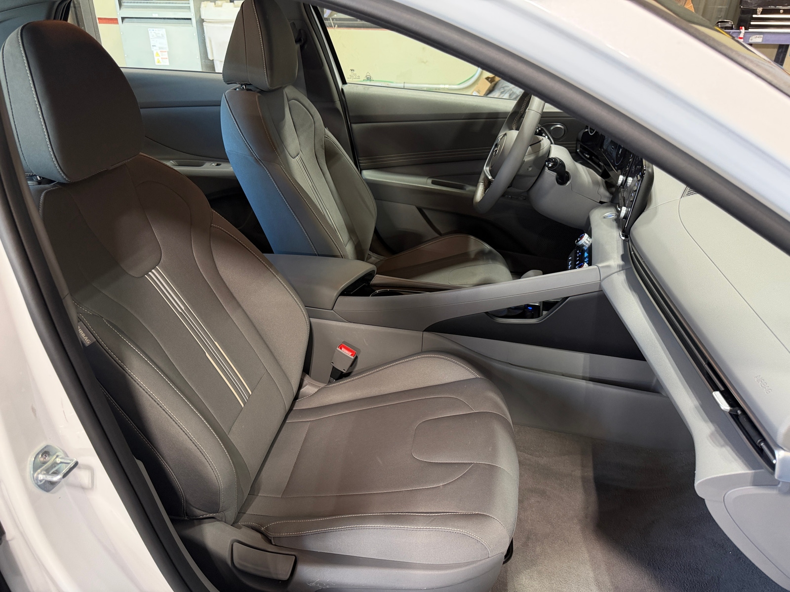 Thumbnail: 2021 Hyundai Elantra - 2