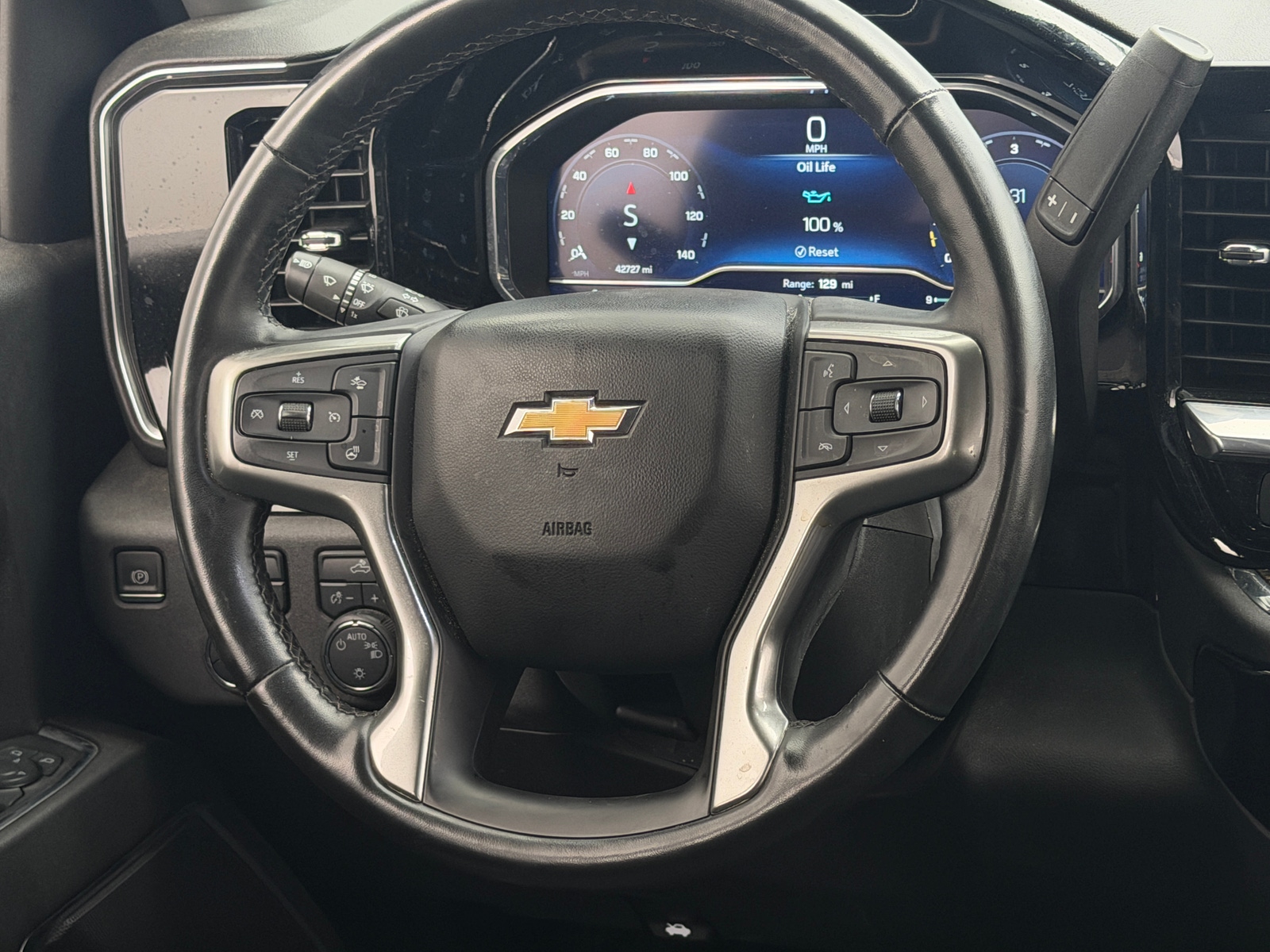 Thumbnail: 2023 Chevrolet Silverado 1500 - 5