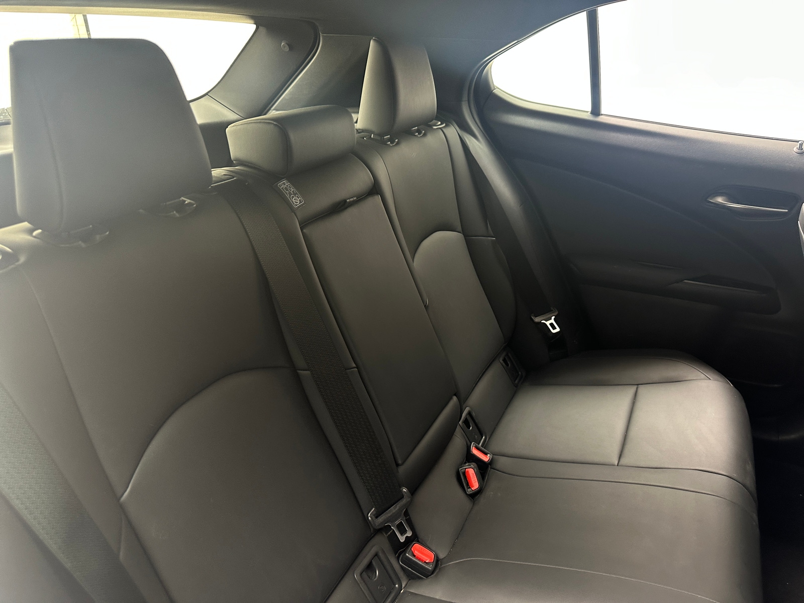 Thumbnail: 2021 Lexus UX - 5