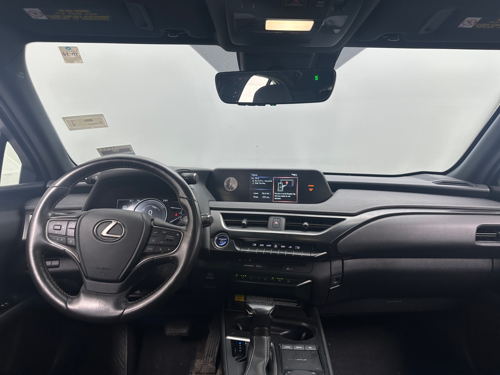 Thumbnail: 2021 Lexus UX - 2