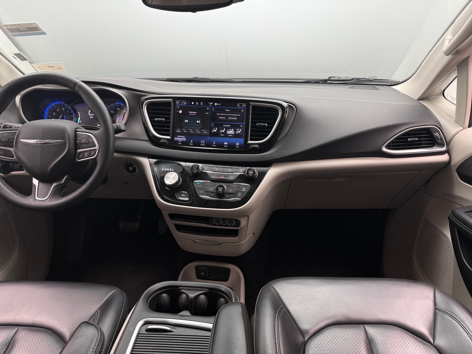 Thumbnail: 2023 Chrysler Pacifica - 2