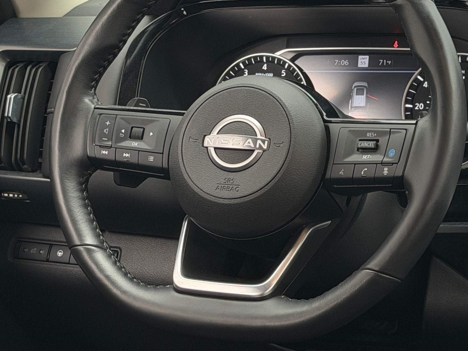 Thumbnail: 2025 Nissan Pathfinder - 4