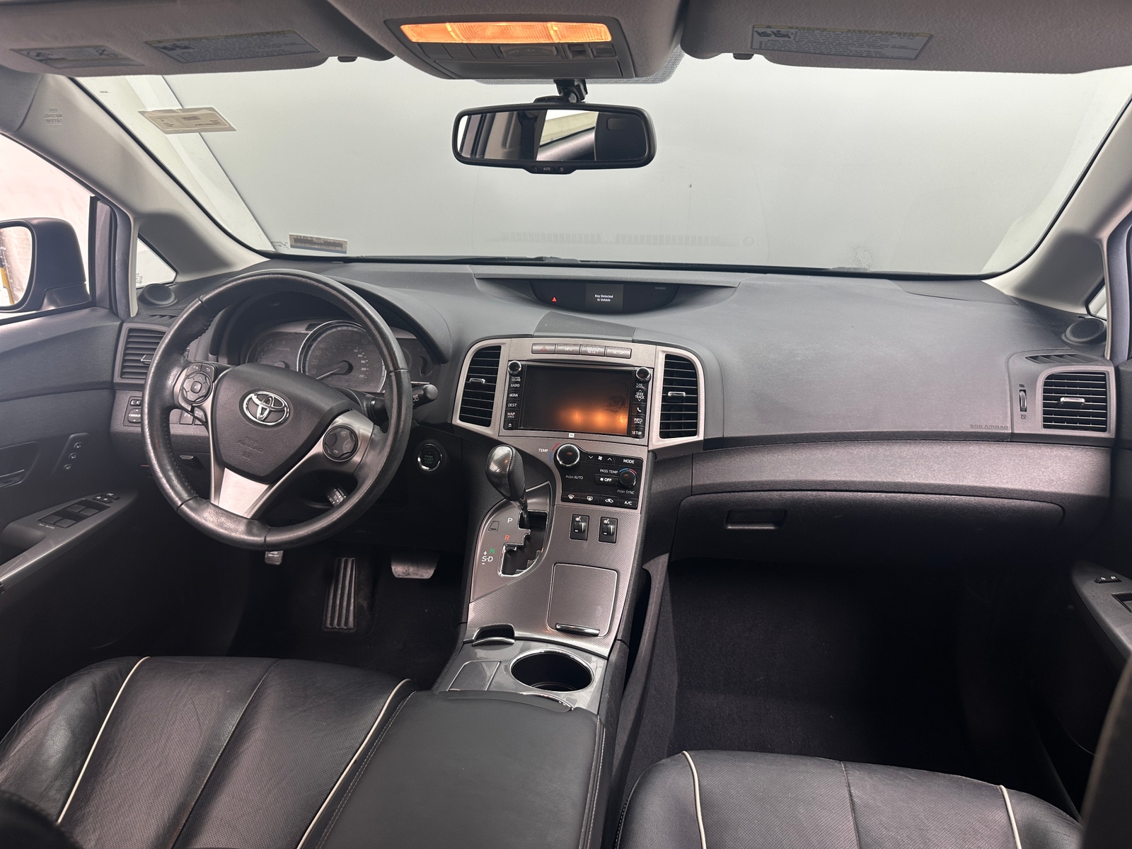 Thumbnail: 2014 Toyota Venza - 3