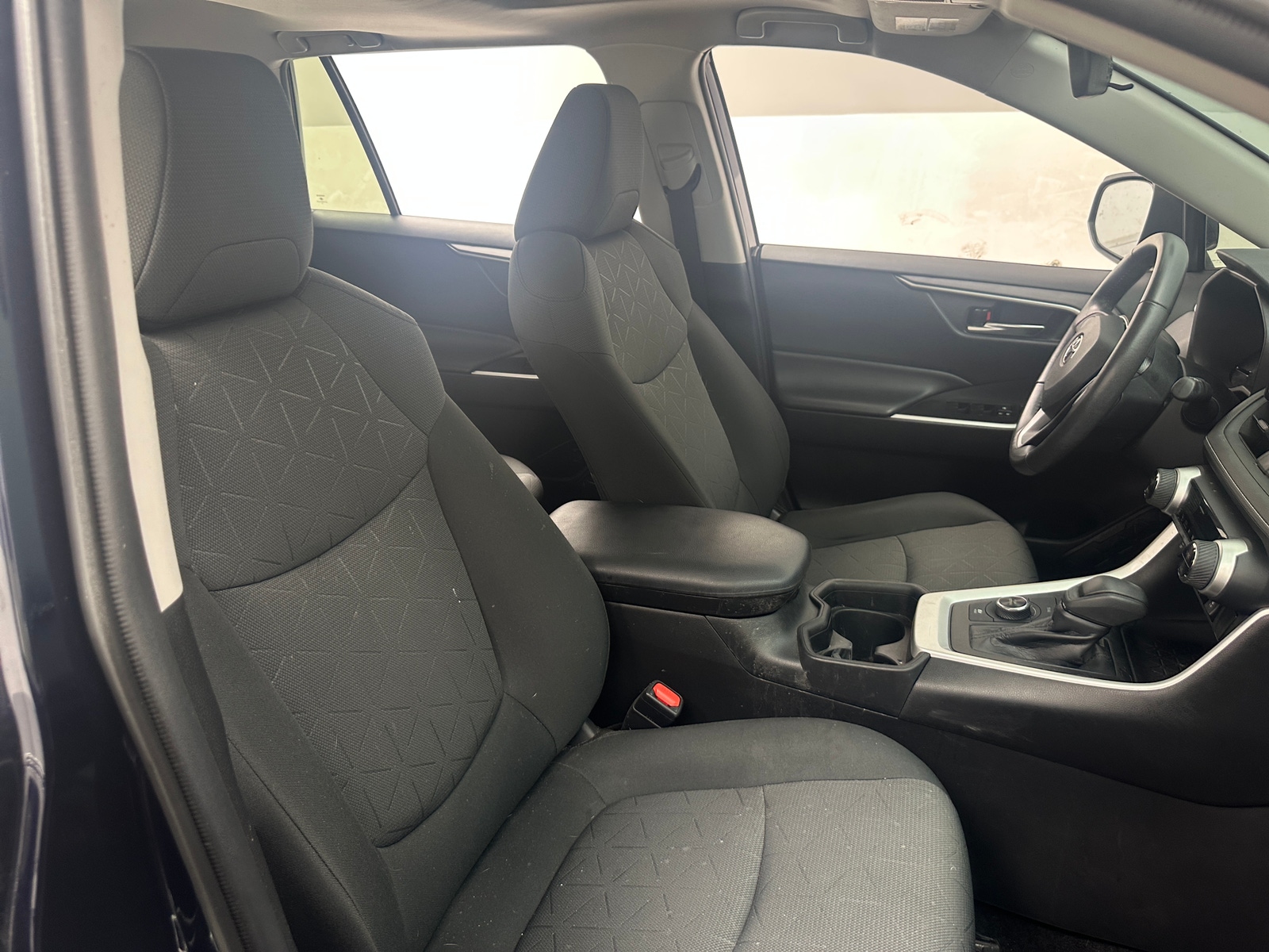 Thumbnail: 2020 Toyota RAV4 - 2