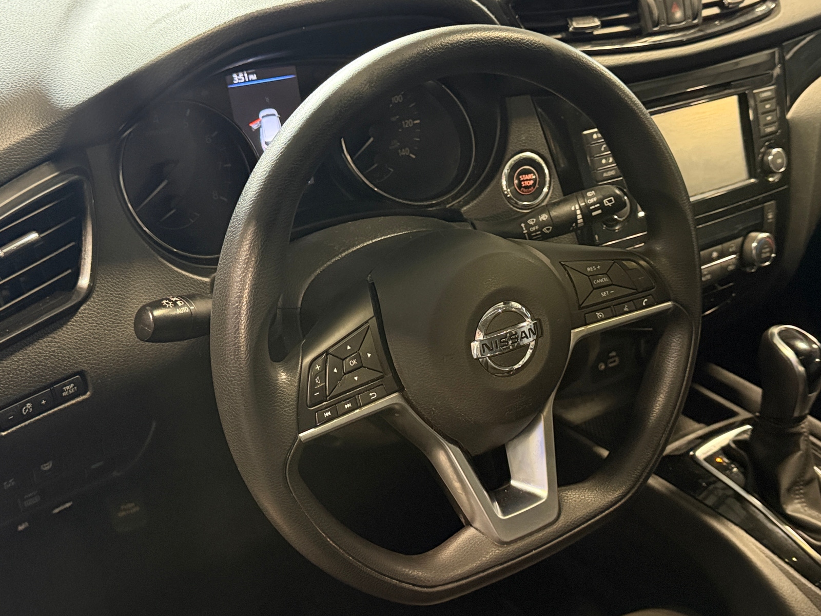Thumbnail: 2019 Nissan Rogue Sport - 5
