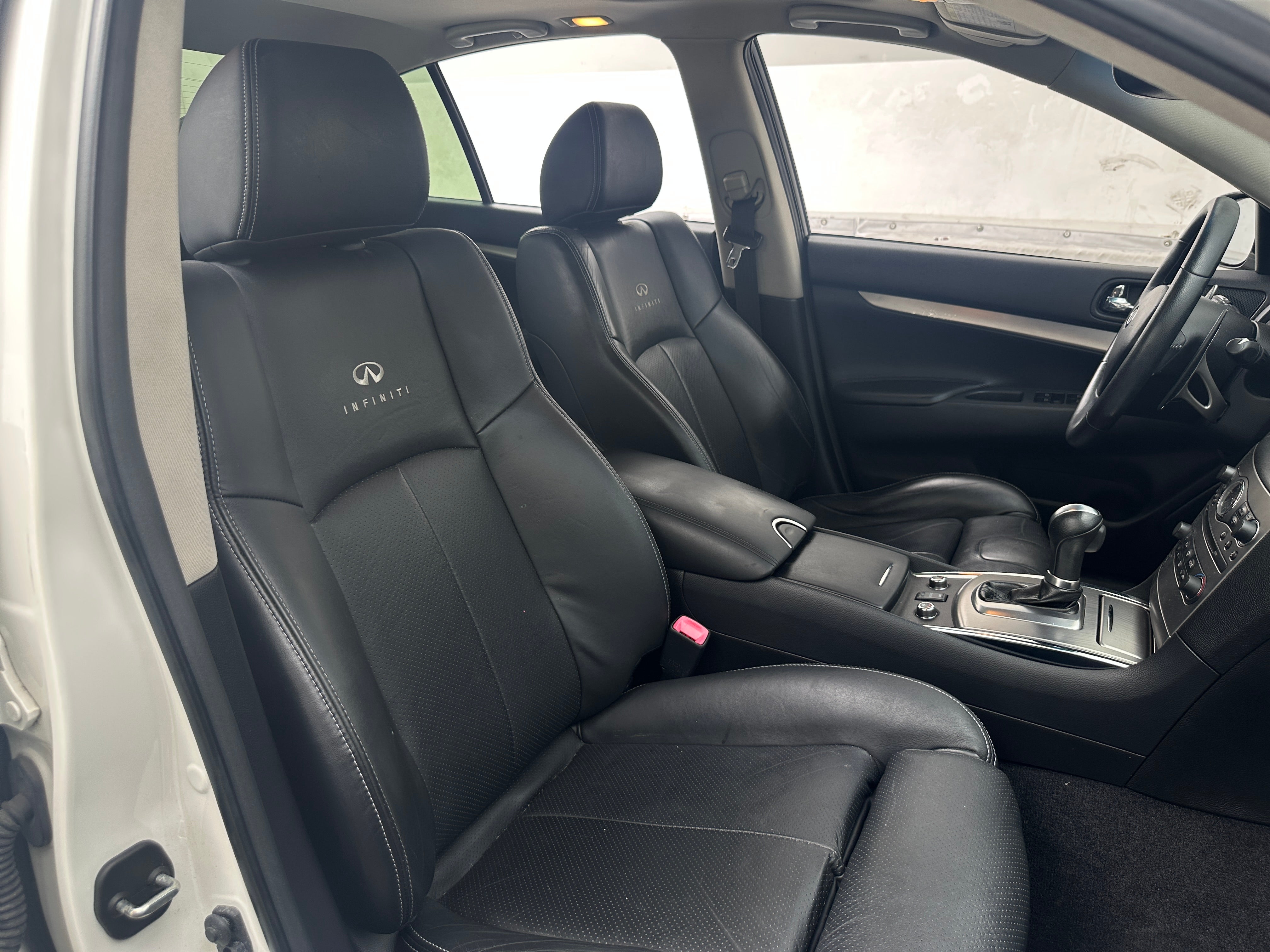 2012 INFINITI G37 Sedan
