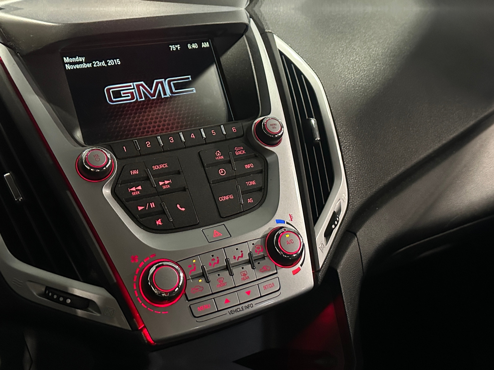 Thumbnail: 2017 GMC Terrain - 4