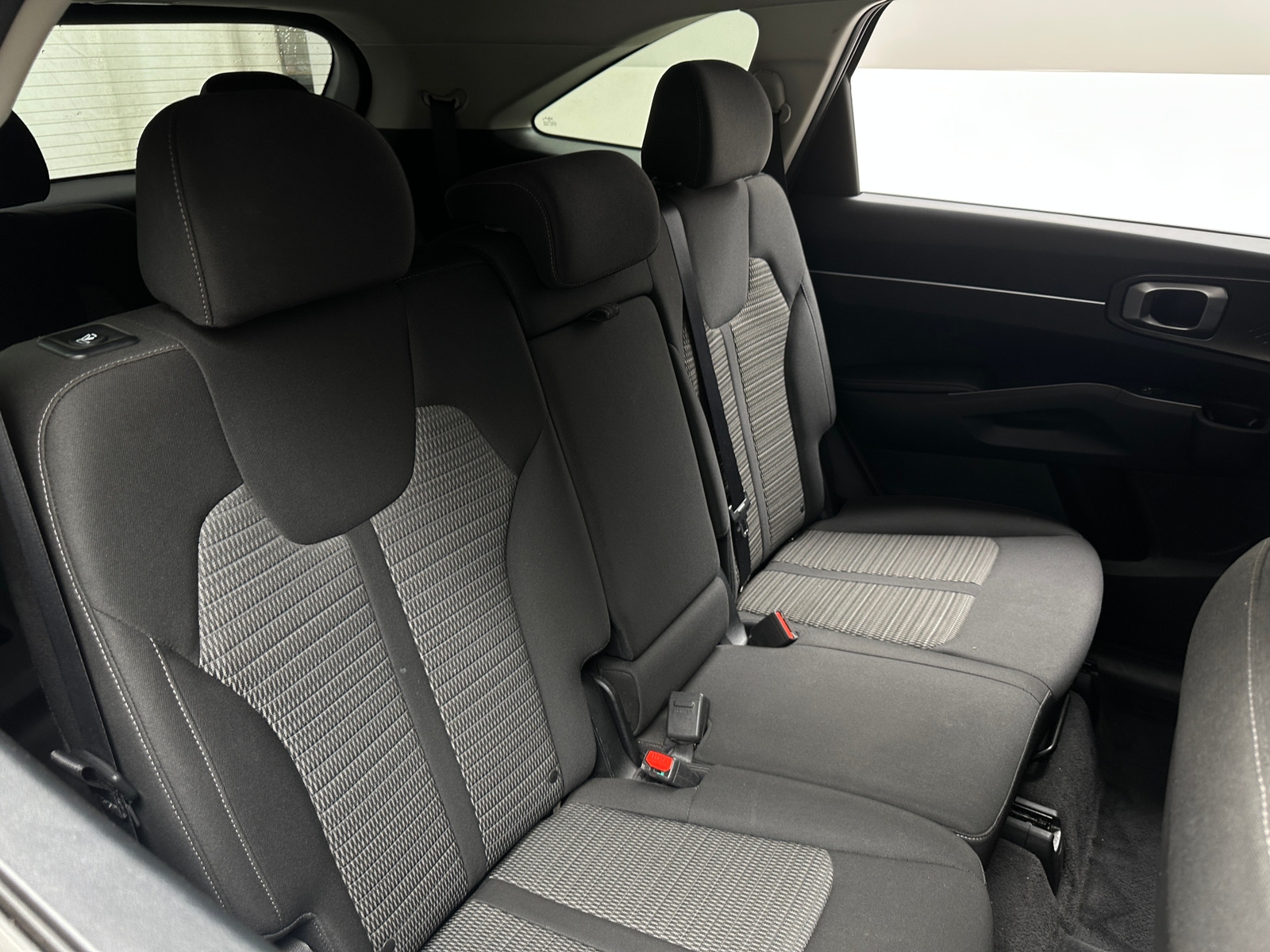 Thumbnail: 2023 Kia Sorento - 6