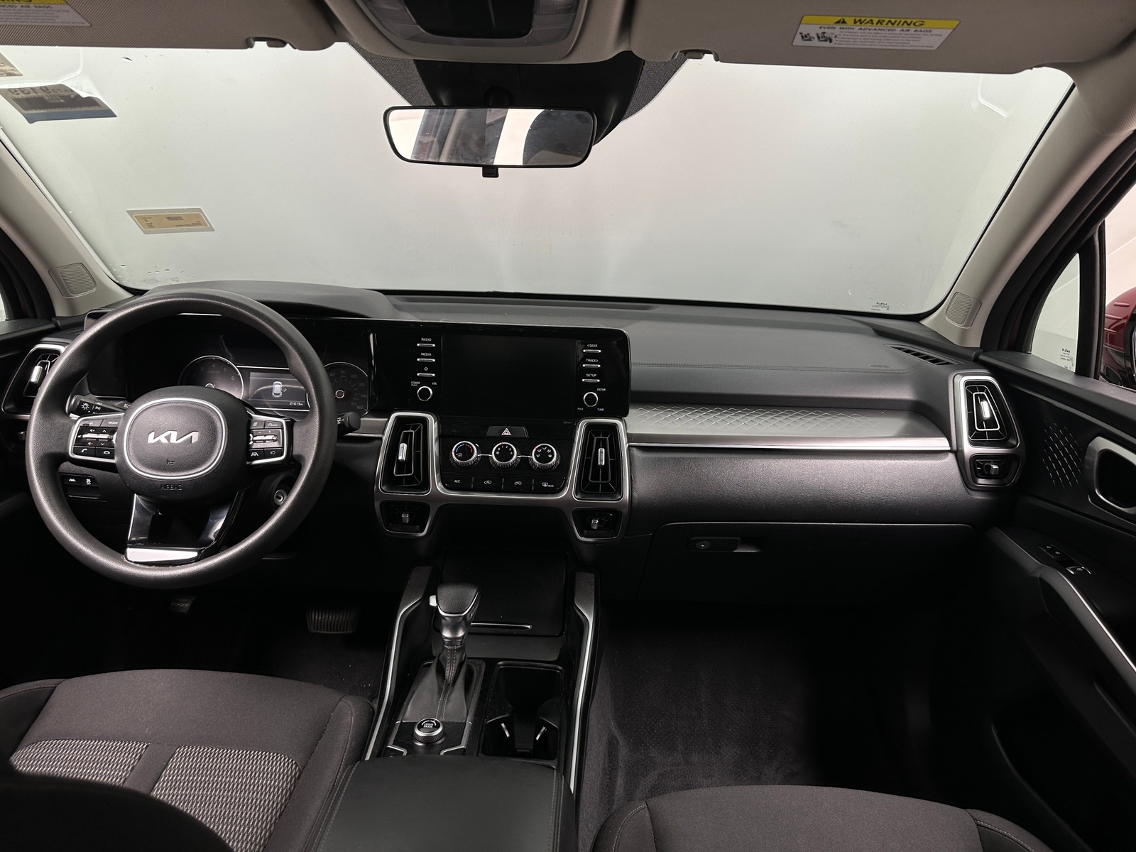 Thumbnail: 2023 Kia Sorento - 3
