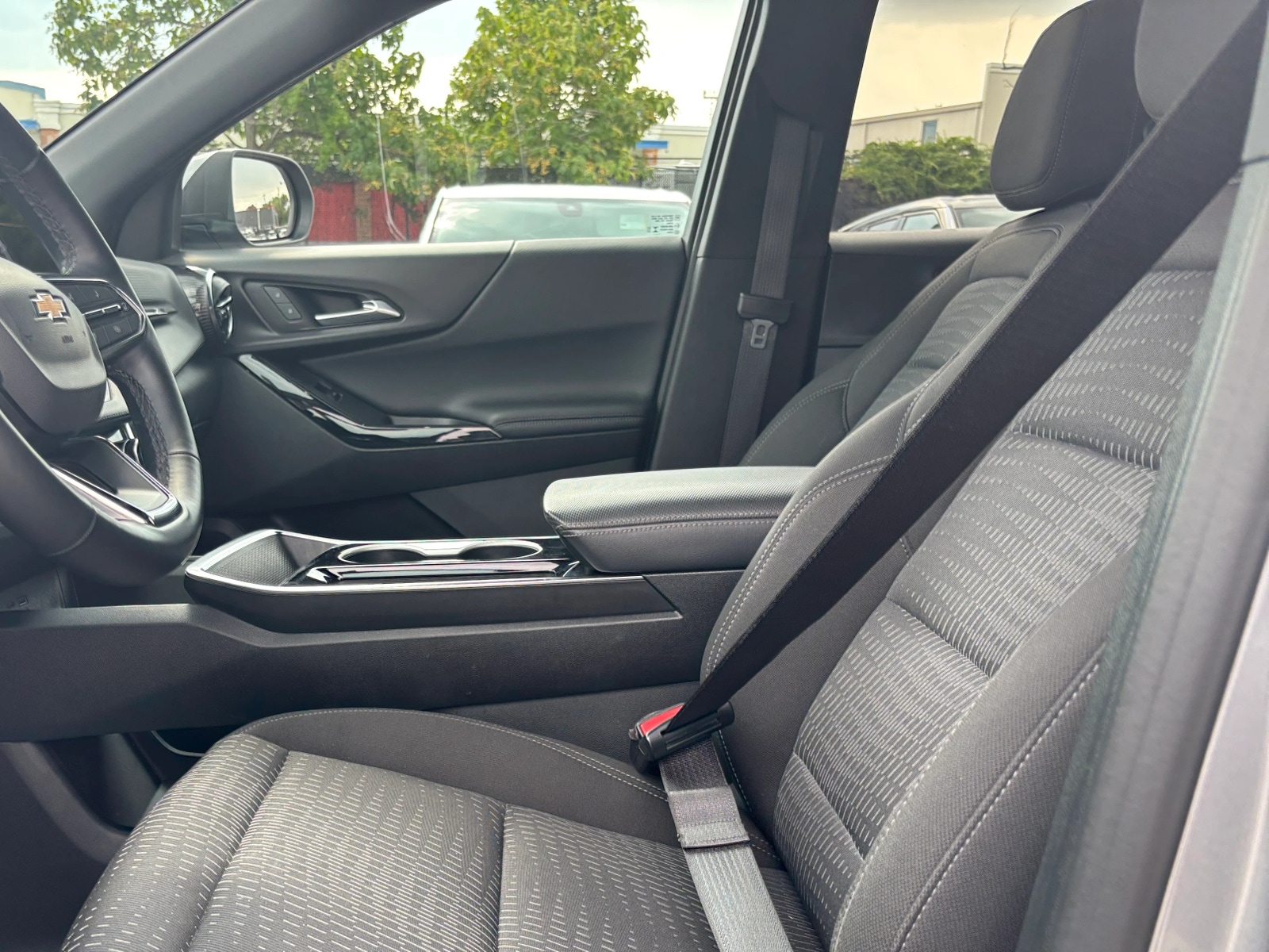 Thumbnail: 2025 Chevrolet Equinox - 2
