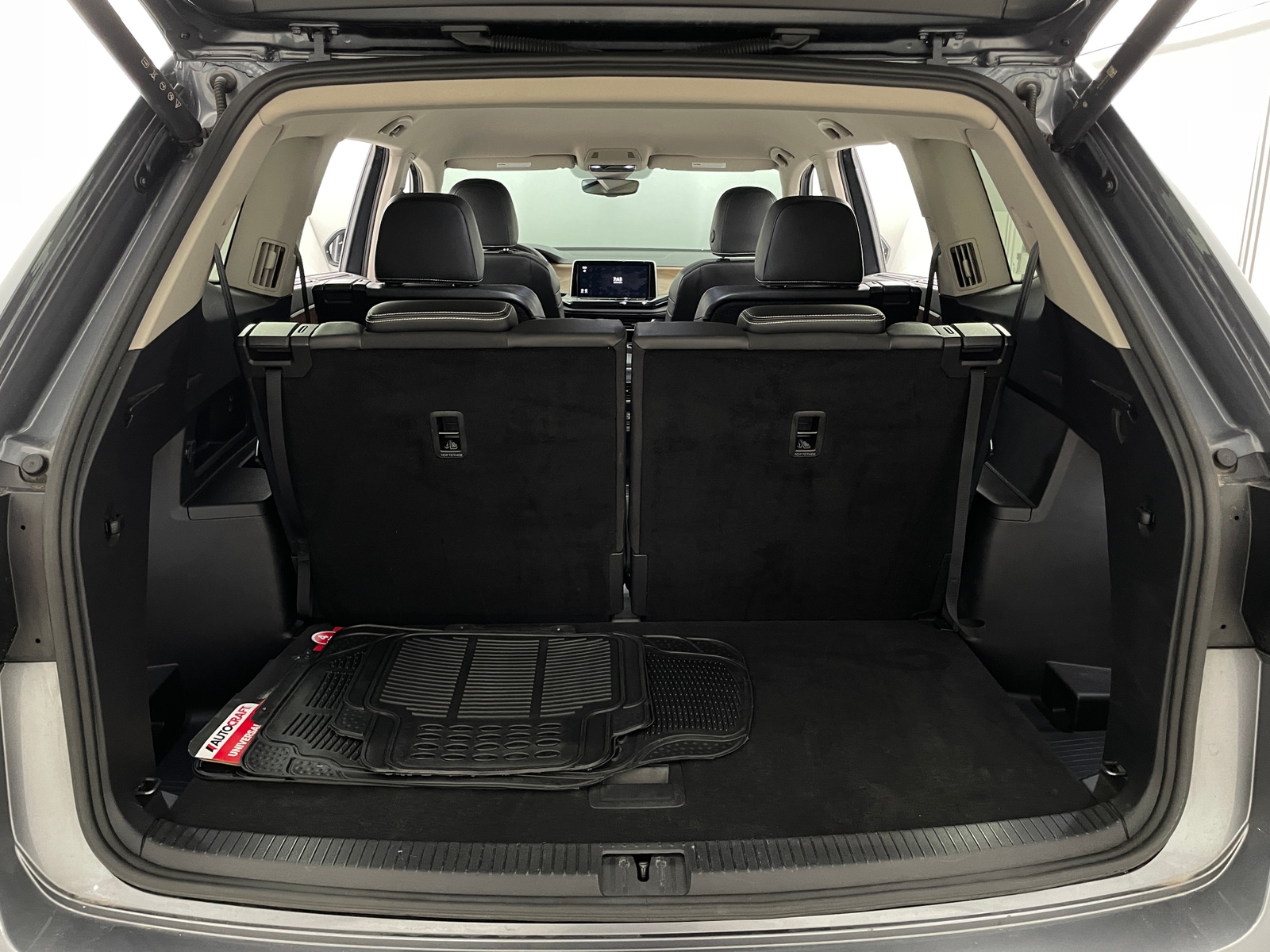 Thumbnail: 2024 Volkswagen Atlas - 6