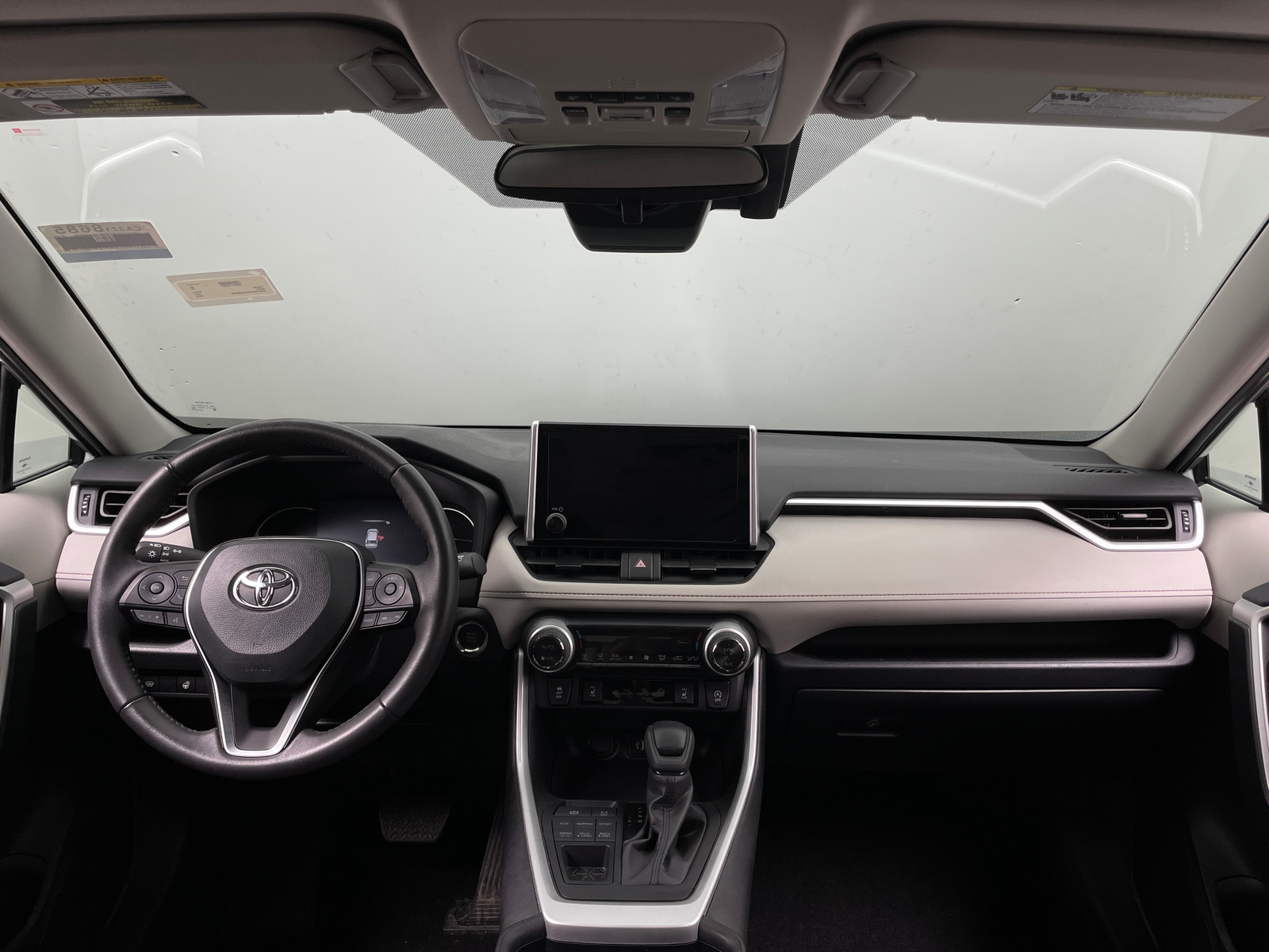 Thumbnail: 2025 Toyota RAV4 - 3
