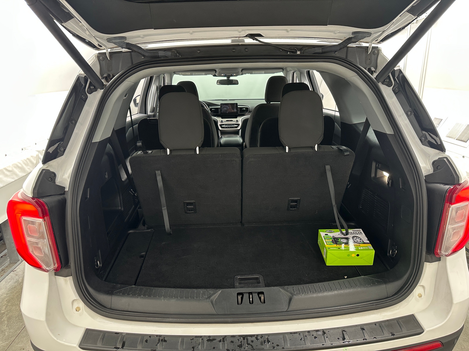 Thumbnail: 2021 Ford Explorer - 7