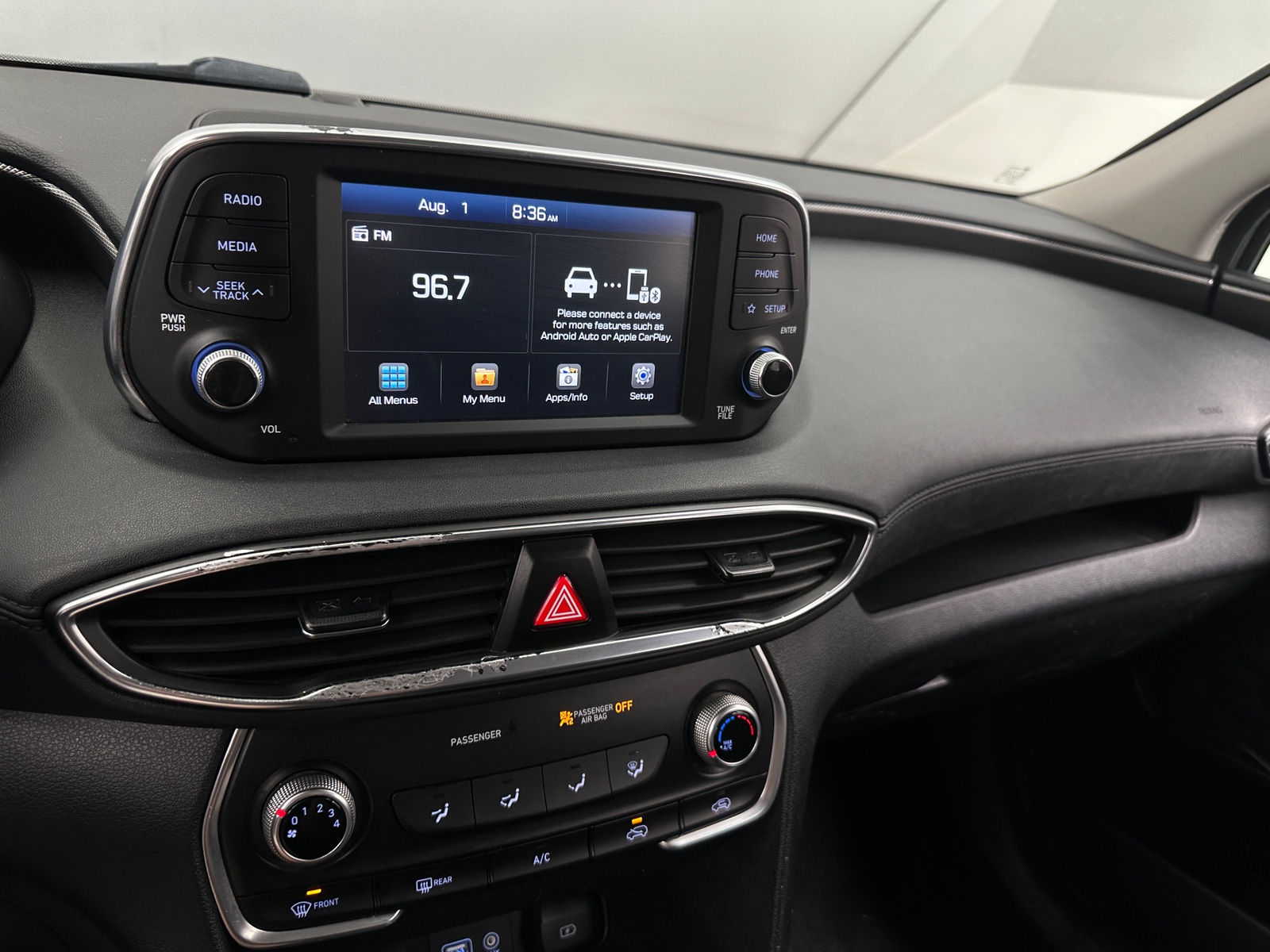 Thumbnail: 2019 Hyundai Santa Fe - 4