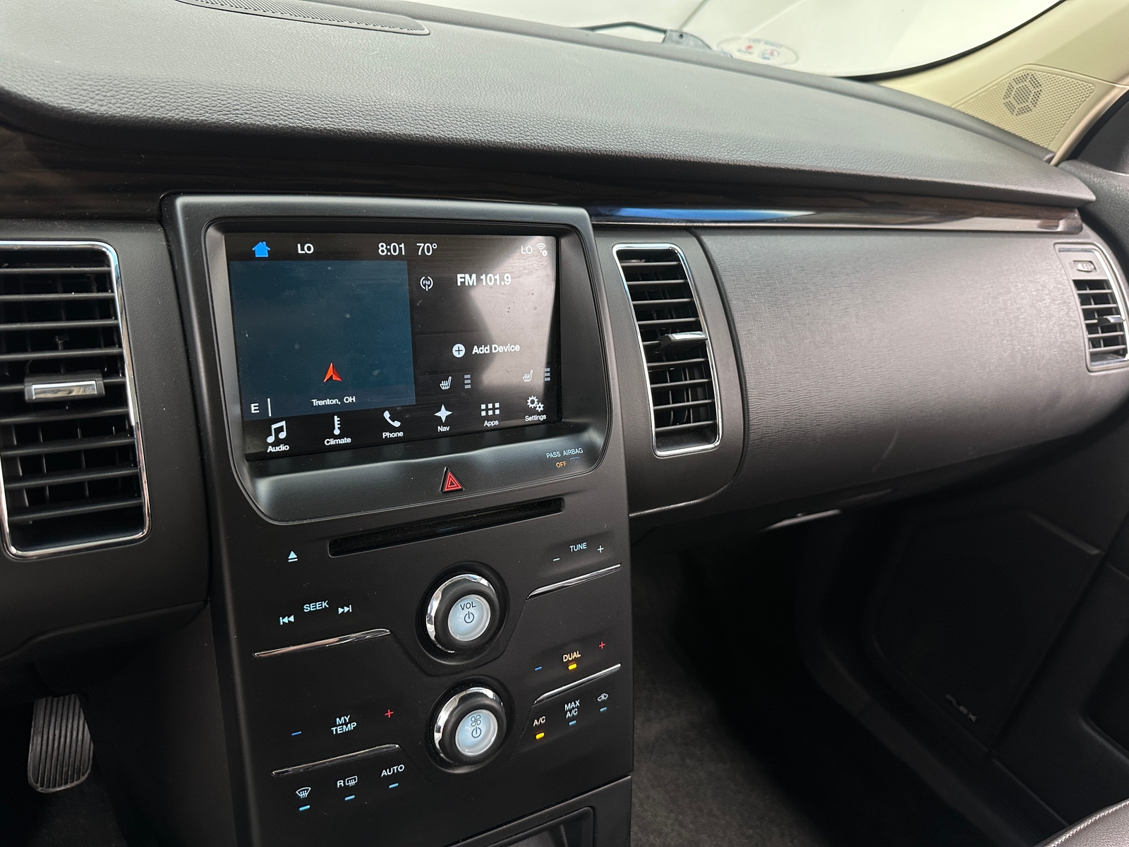 Thumbnail: 2018 Ford Flex - 3