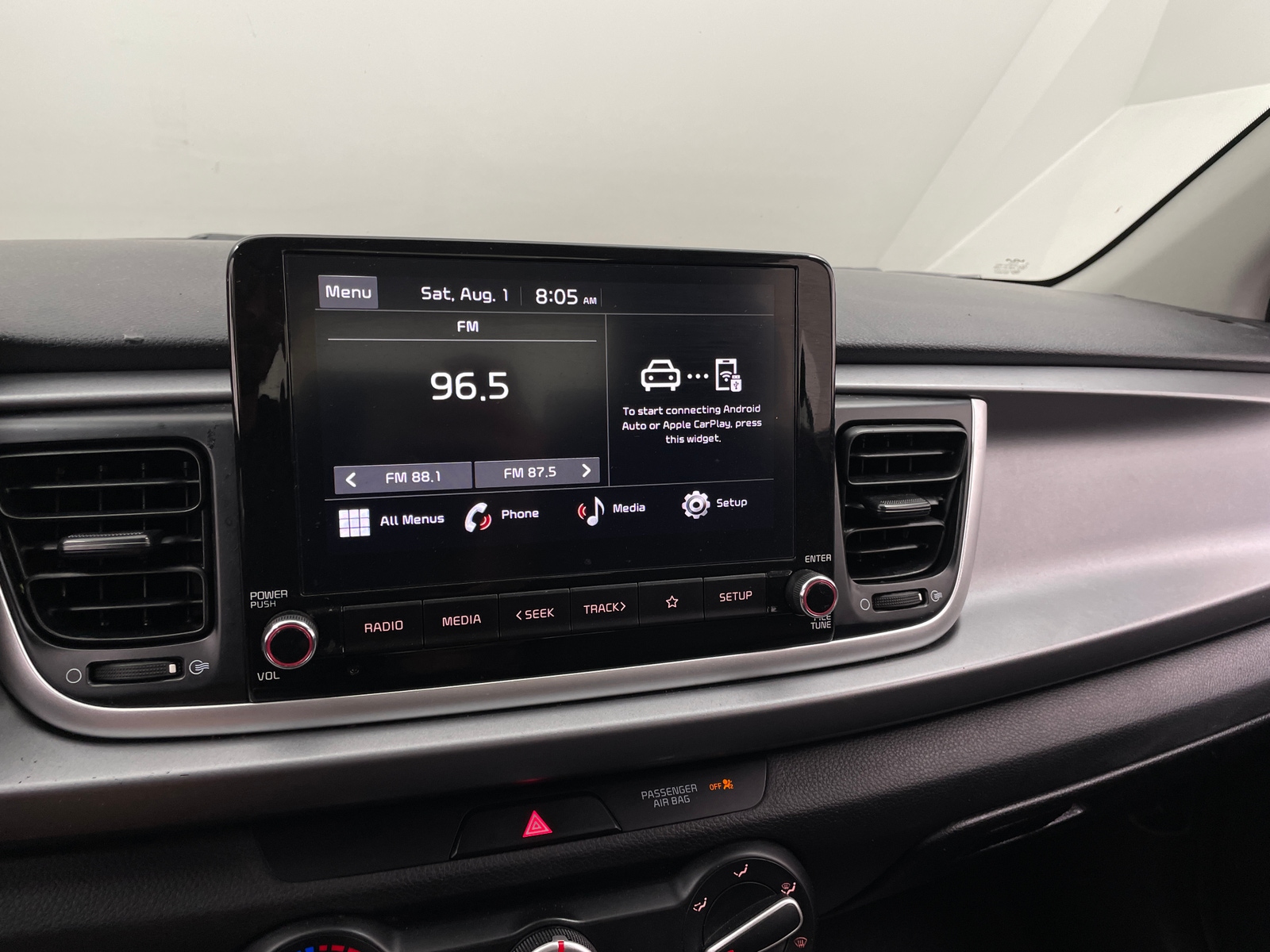 Thumbnail: 2023 Kia Rio - 4