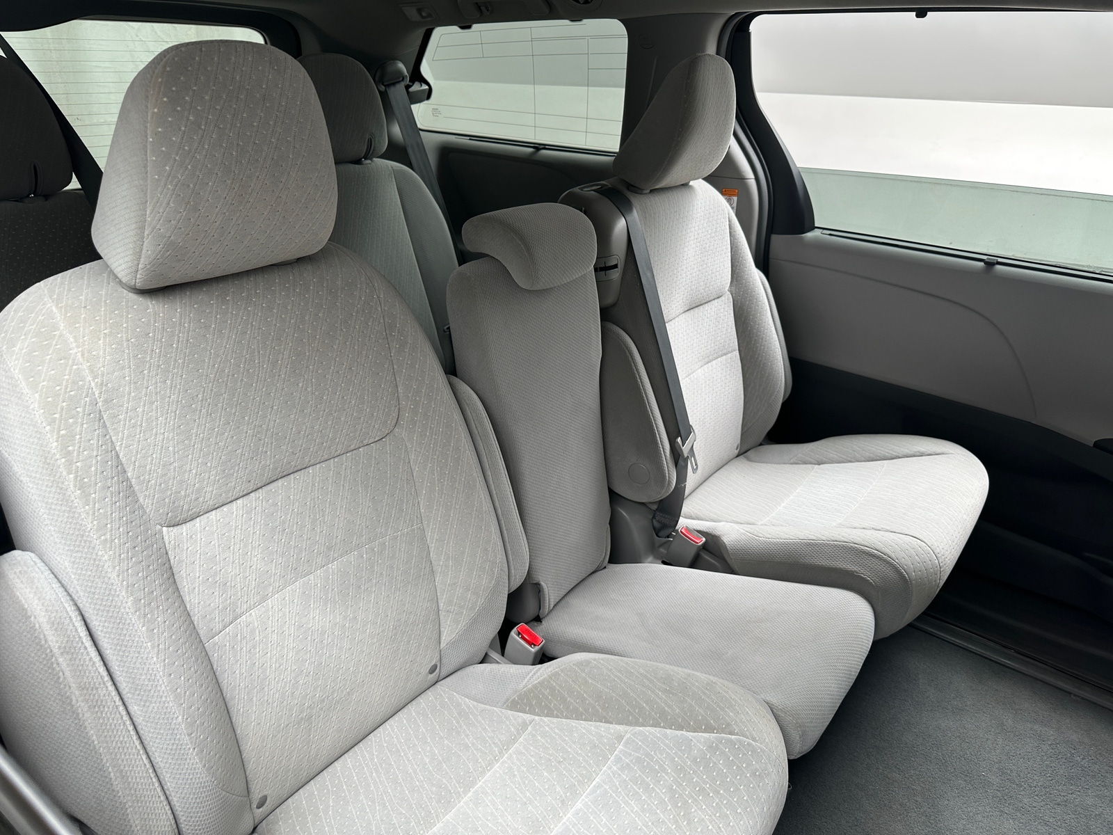 Thumbnail: 2019 Toyota Sienna - 6