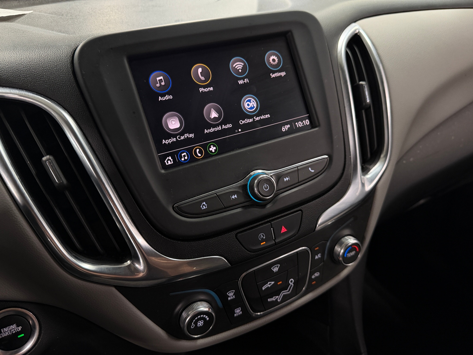 Thumbnail: 2022 Chevrolet Equinox - 4
