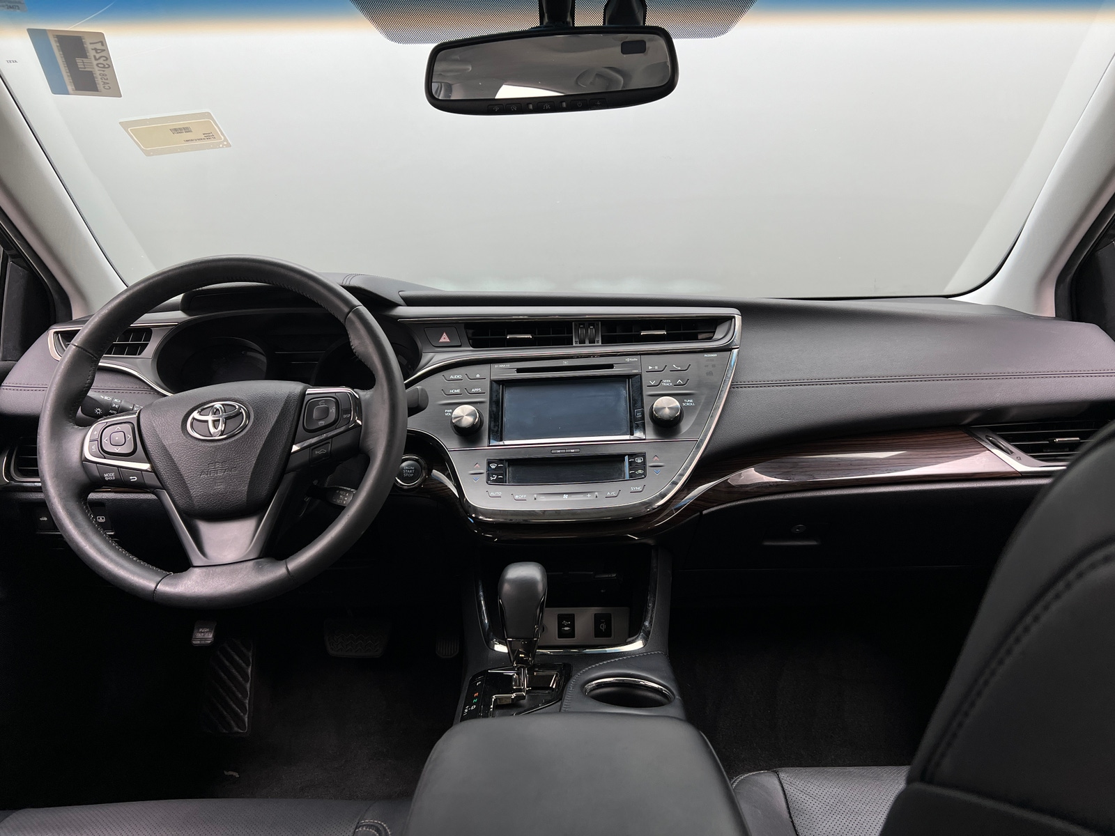 Thumbnail: 2015 Toyota Avalon - 2