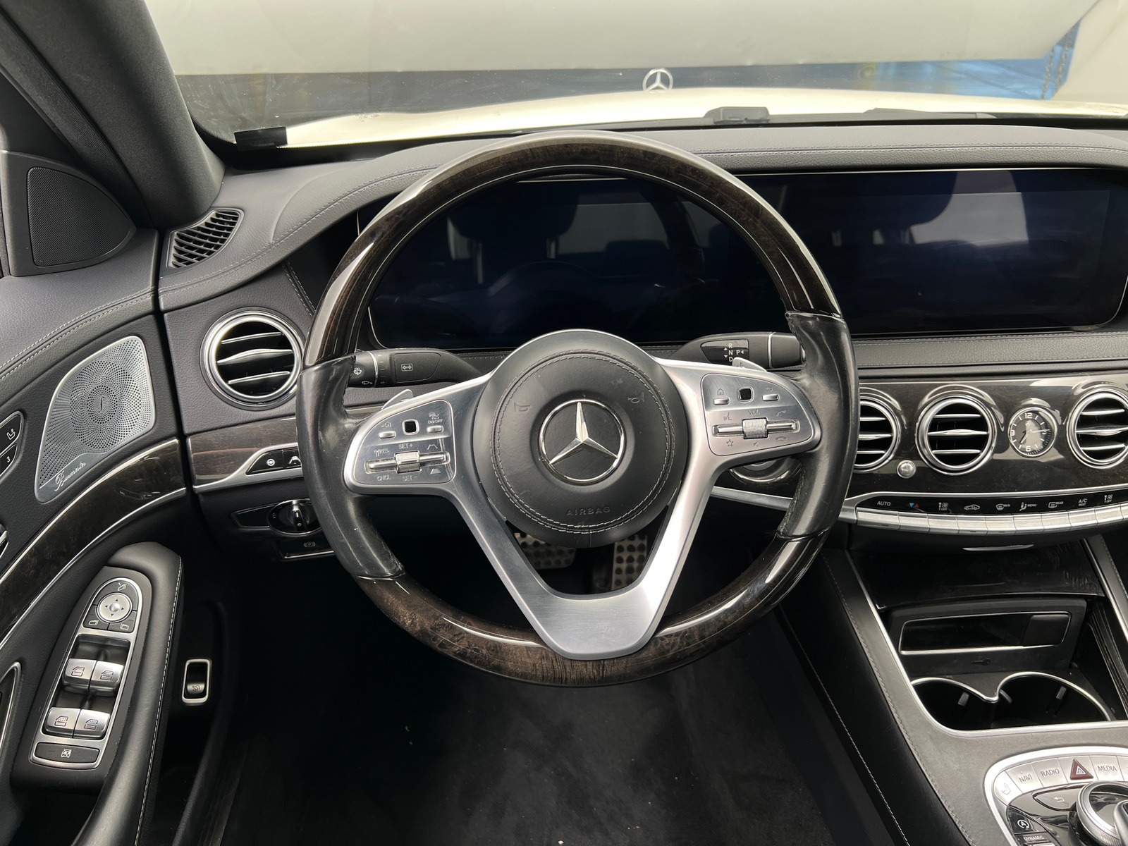 Thumbnail: 2019 Mercedes-Benz S-Class - 4
