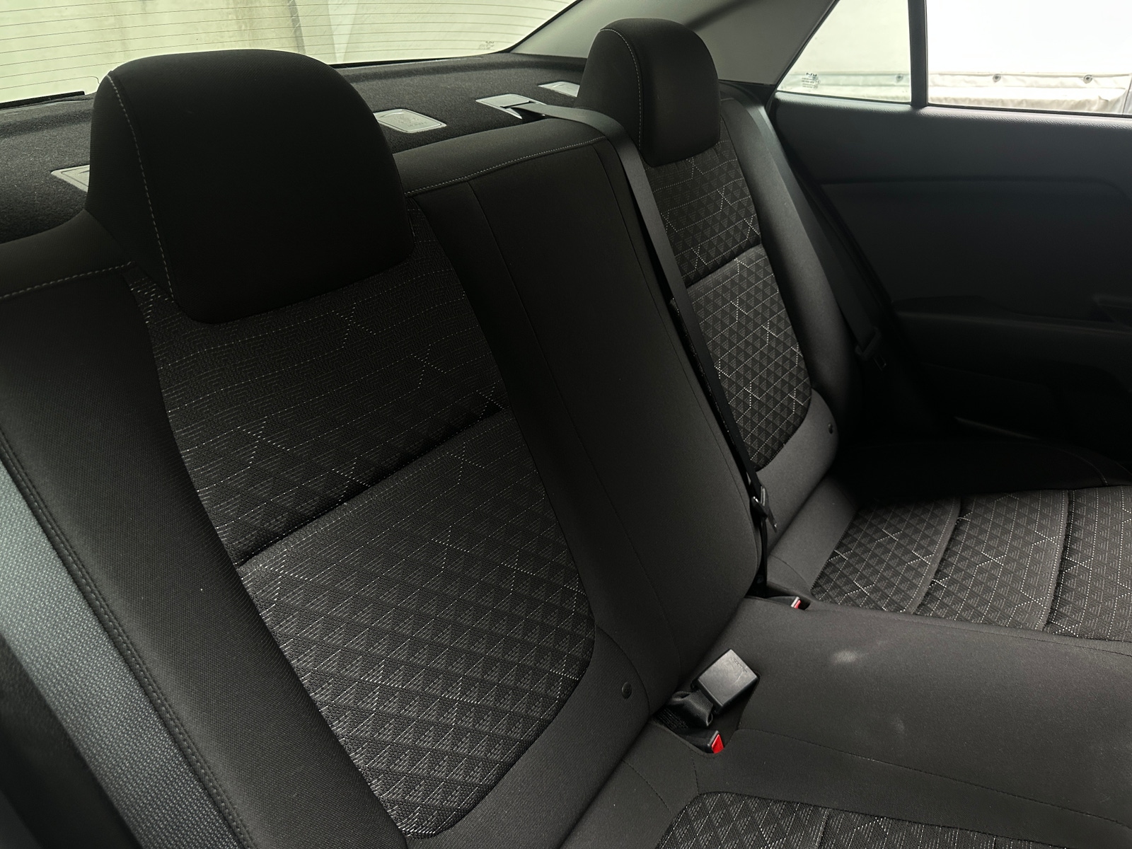 Thumbnail: 2023 Kia Rio - 6